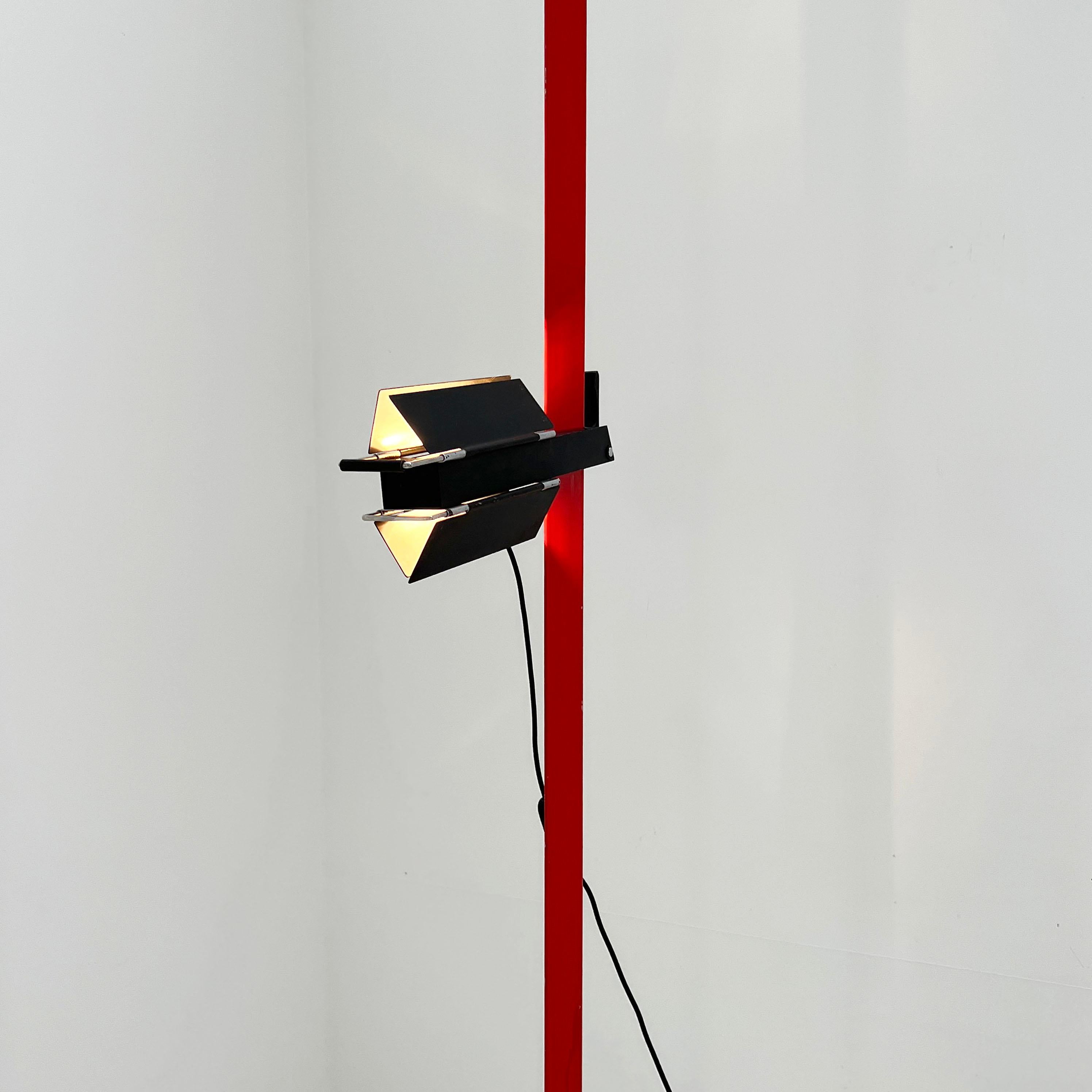 Red Adjustable Floor-to-Ceiling Light from Lumenform, 1980s In Good Condition In Ixelles, Bruxelles