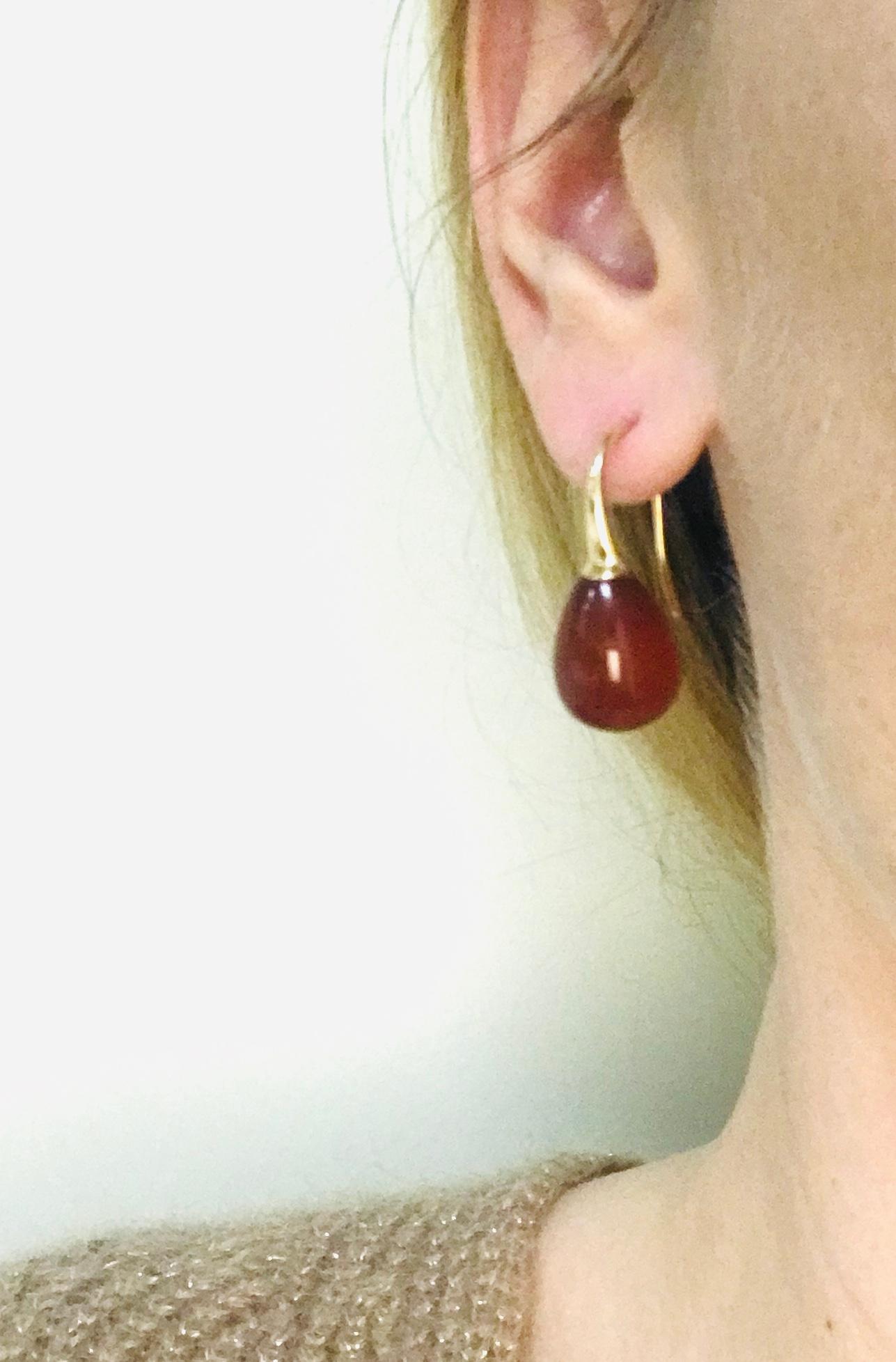 Red Agathe and Yellow Gold 18 Karat Drop Earrings 3
