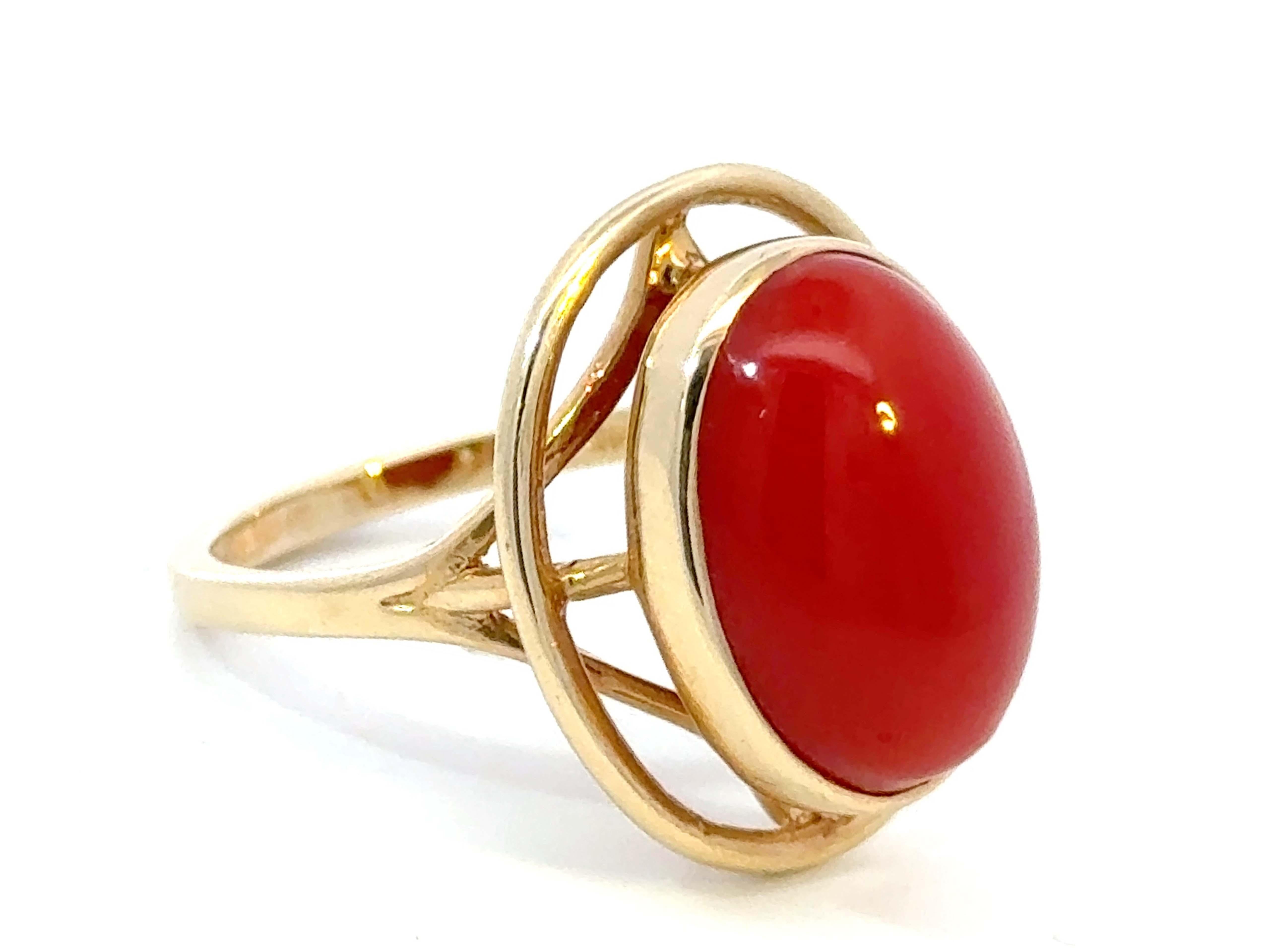 Modern Red Aka Coral Cabochon Ring 14k Yellow Gold For Sale