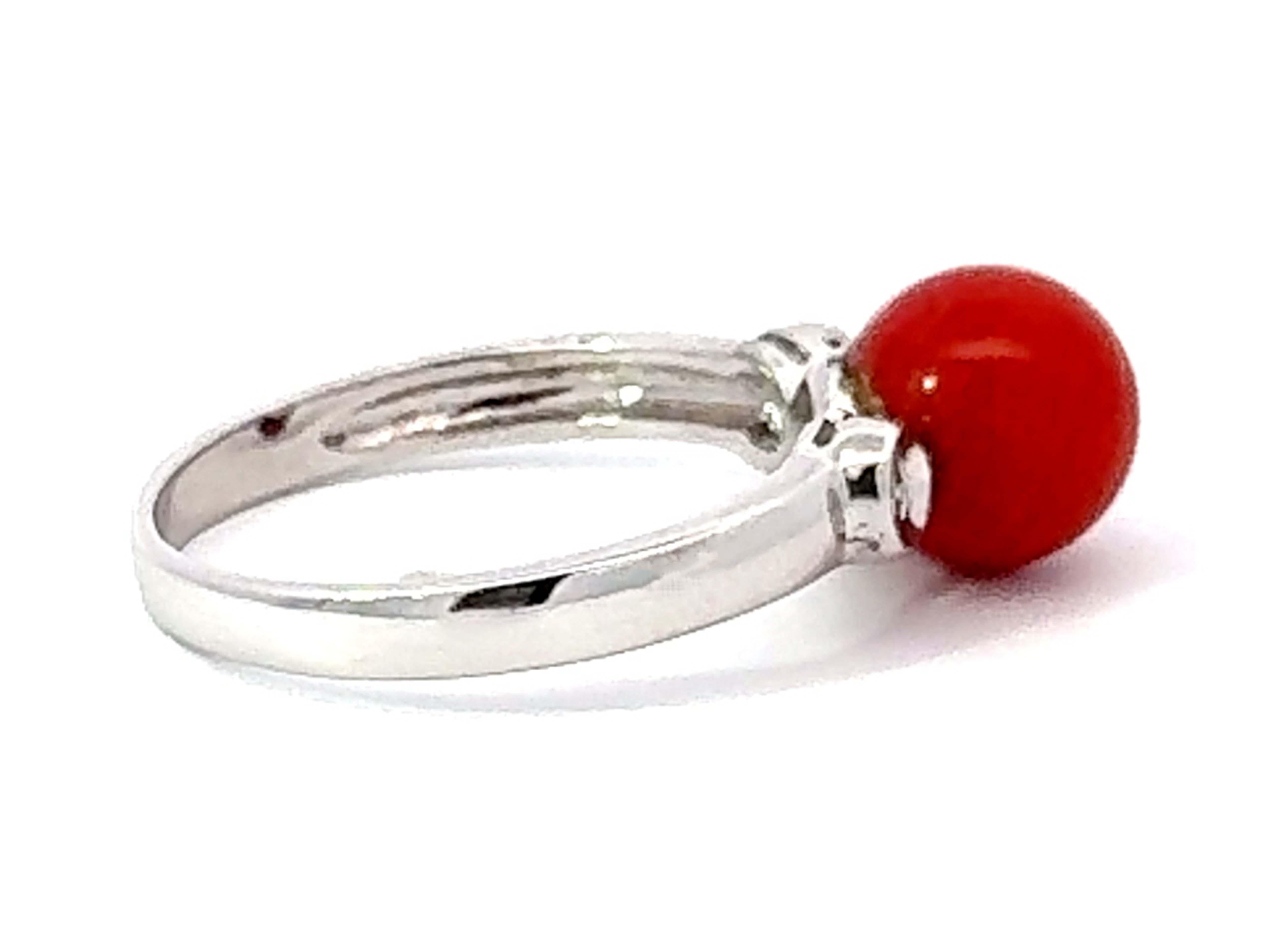 Red Aka Coral Sphere and Diamond Ring 14k White Gold In Excellent Condition For Sale In Honolulu, HI