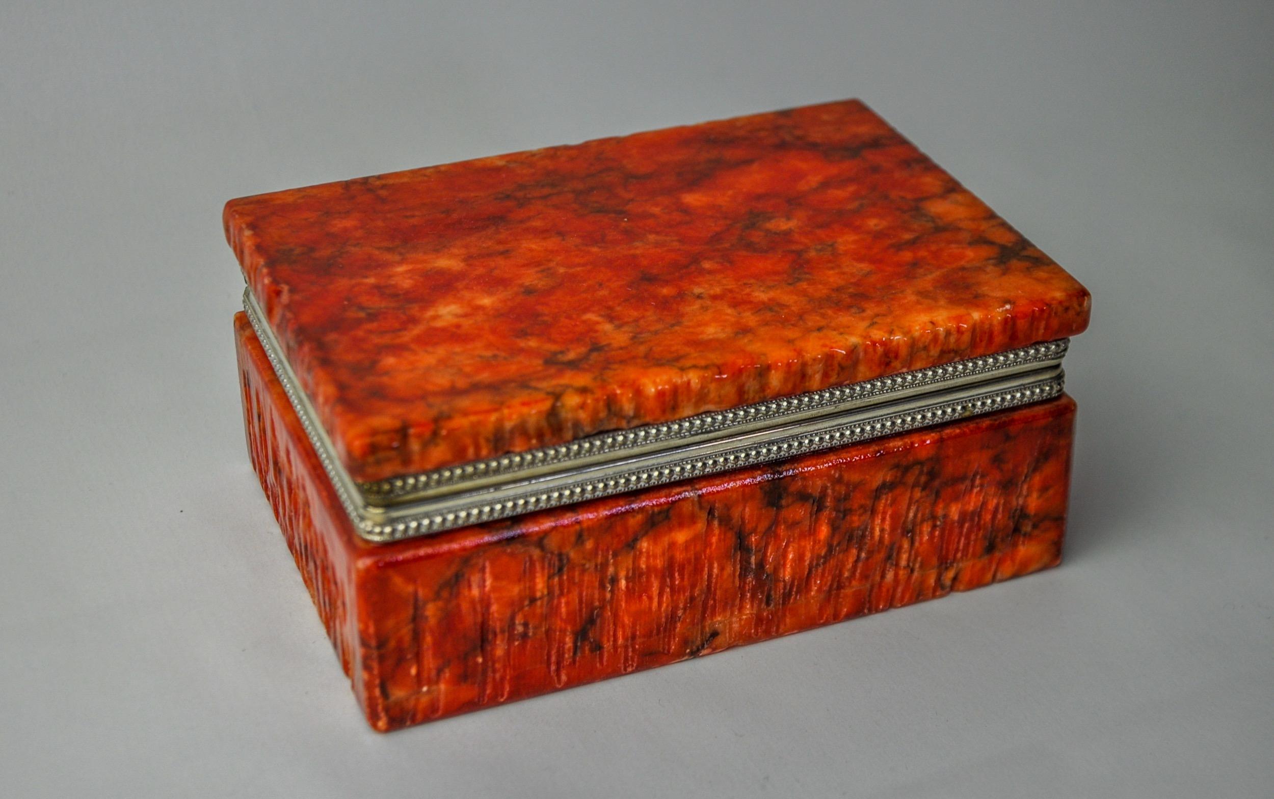 Caja de alabastro rojo de Romano Bianchi, Italia, 1970 en Bueno estado para la venta en BARCELONA, ES