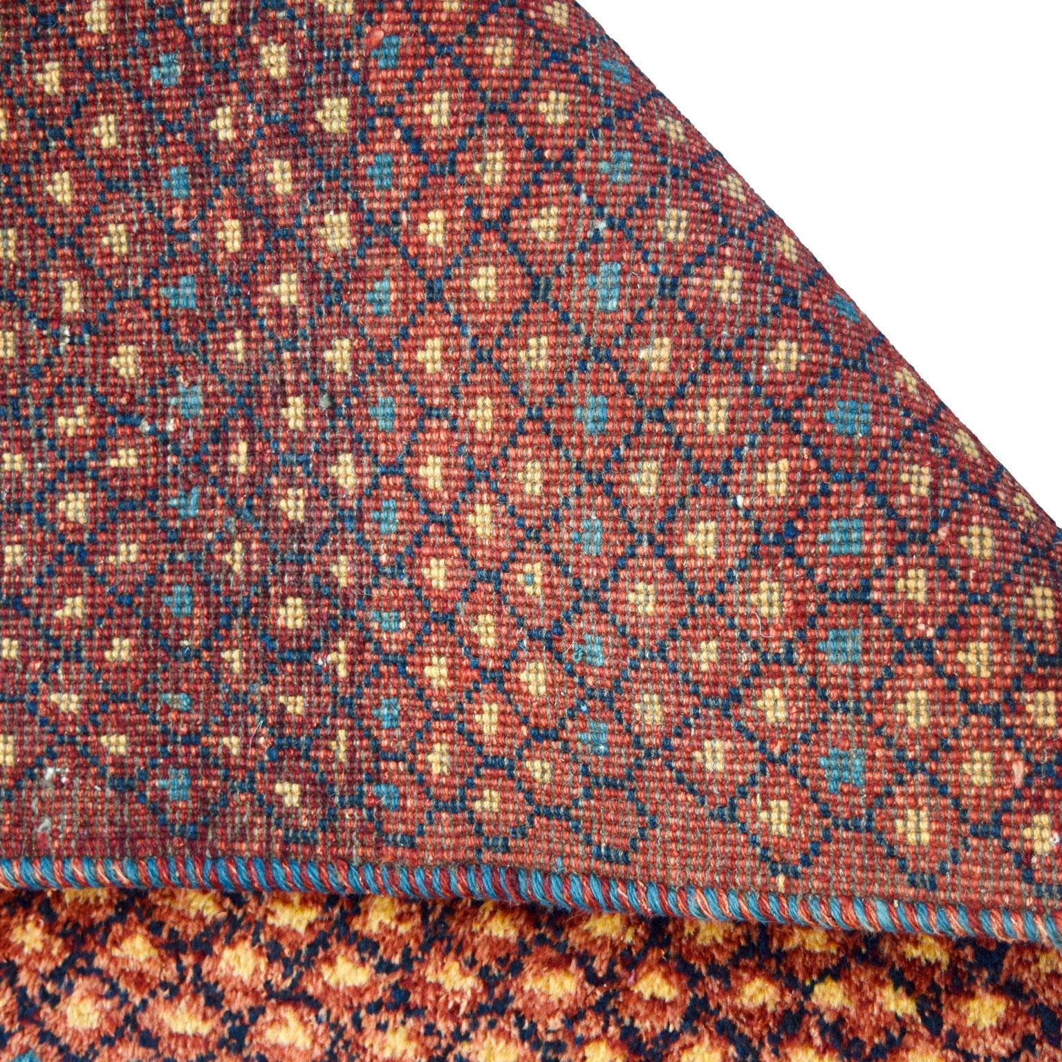 Roter persischer Gabbeh-Stammesteppich aus handgeknüpfter Wolle, 3' x 4' im Angebot 2
