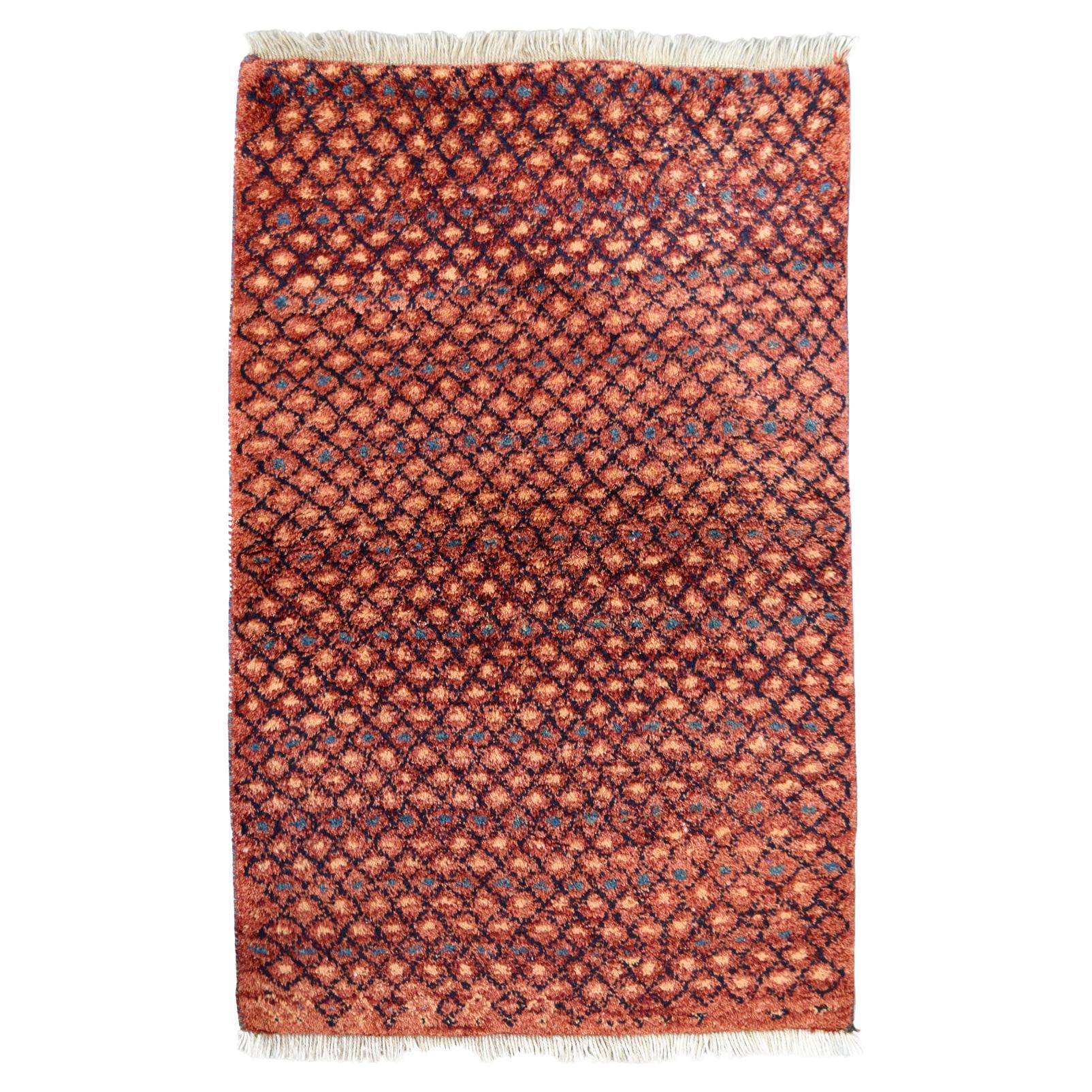 Roter persischer Gabbeh-Stammesteppich aus handgeknüpfter Wolle, 3' x 4' im Angebot