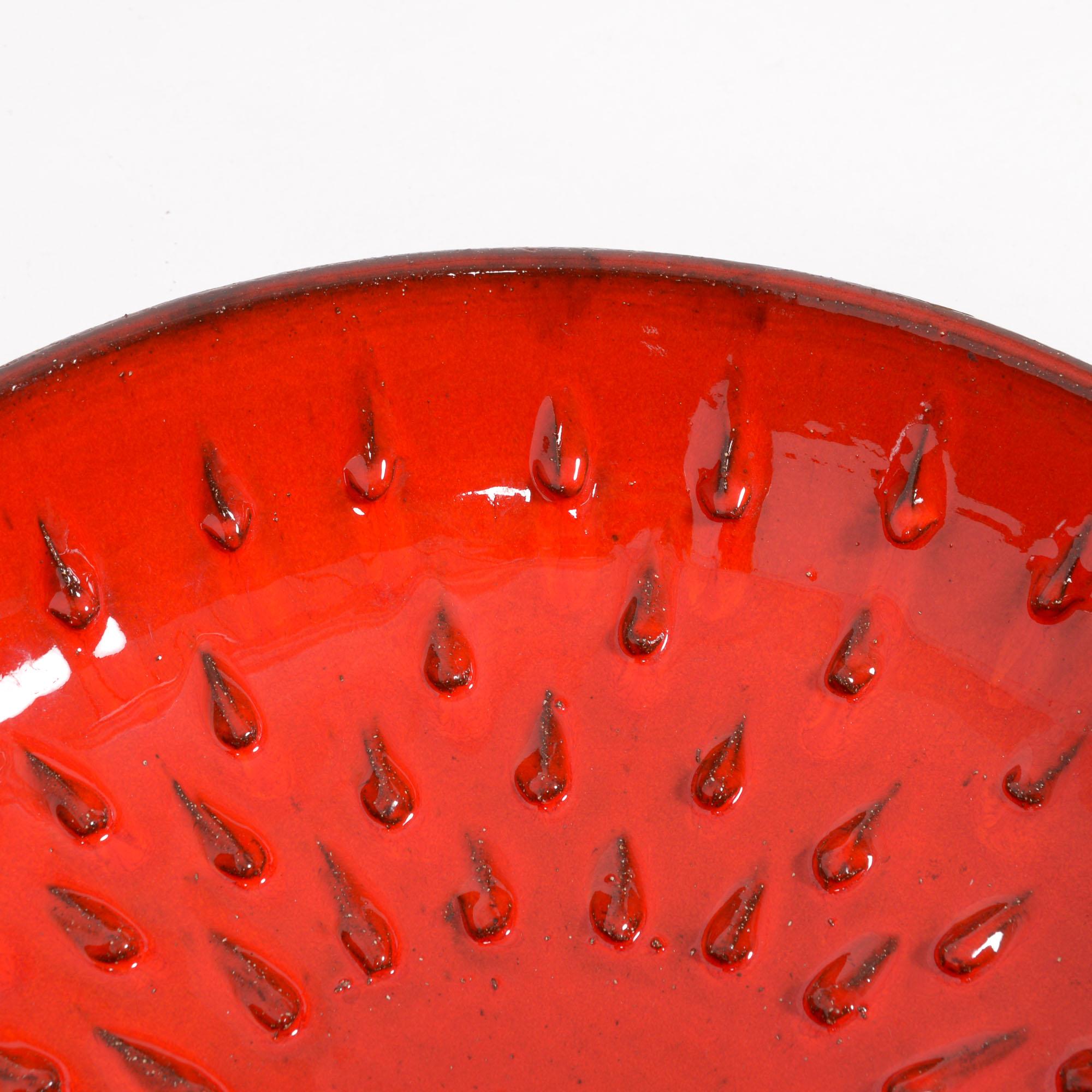 Red Amphora Bowl by Rogier Vandeweghe In Good Condition In Vlimmeren, BE