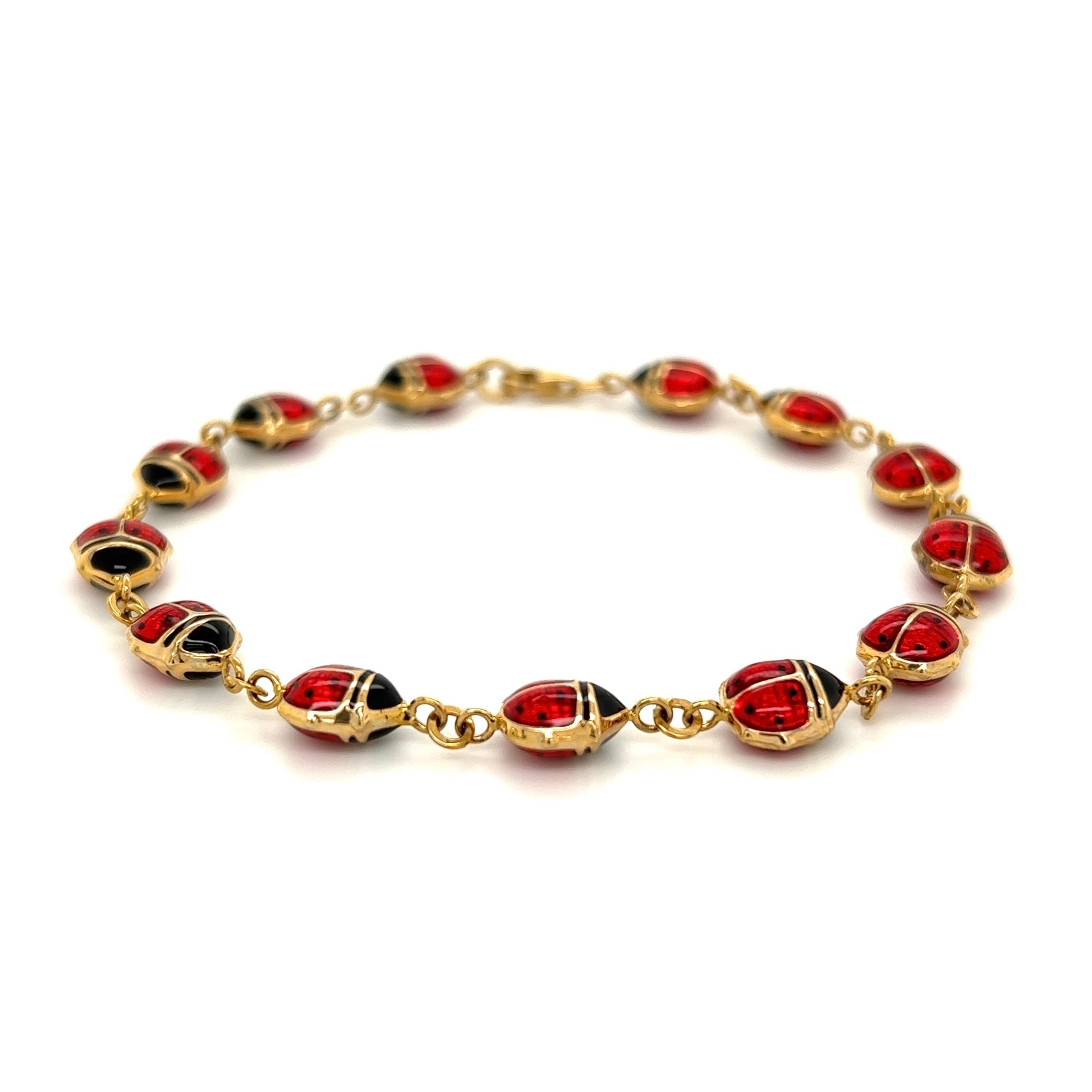 Red and Black Enamel Lady Bug Coccinelles Gold Link Bracelet In Excellent Condition In Montreal, QC