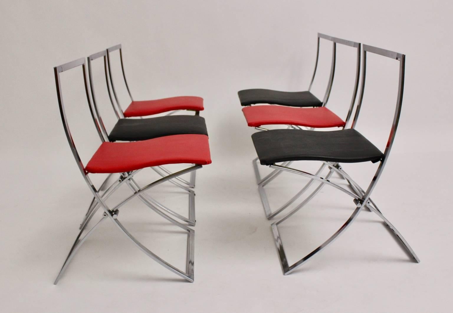 Mid Century Rot Schwarz Vintage Folding Dining Chairs Marcello Cuneo, 1970, Italien (Leder) im Angebot