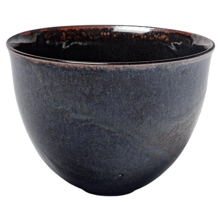 Red and black glazed ceramic cup by Robert Deblander, circa 1990. For Sale