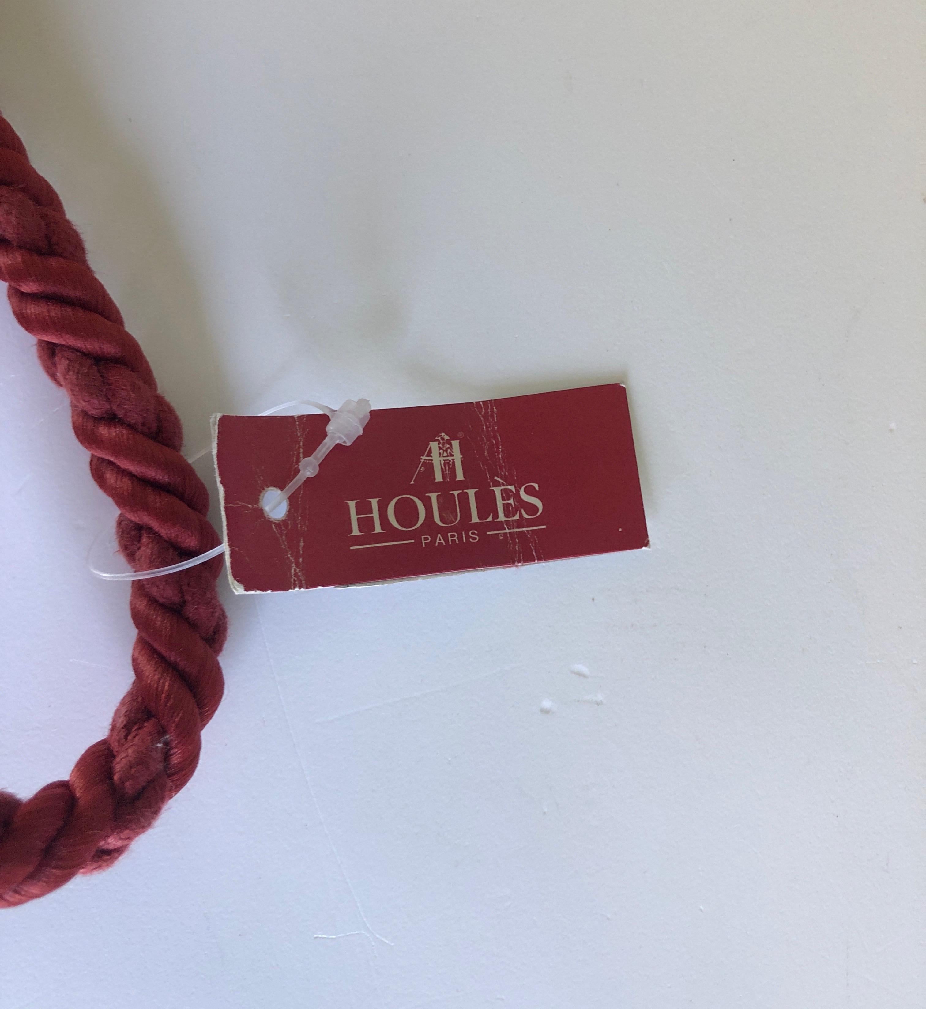 Red and Black Houles Paris Curtain Tassel Tieback In Good Condition In Oakland Park, FL