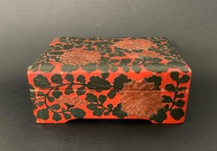 Red and Black Lacquered Cinnabar Chinese Box 19th Century