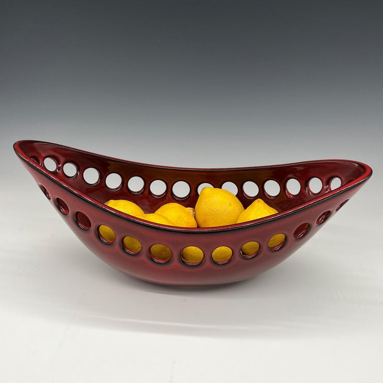 Red and Black Oblong Ceramic Centerpiece Fruit Bowl, in Stock For Sale