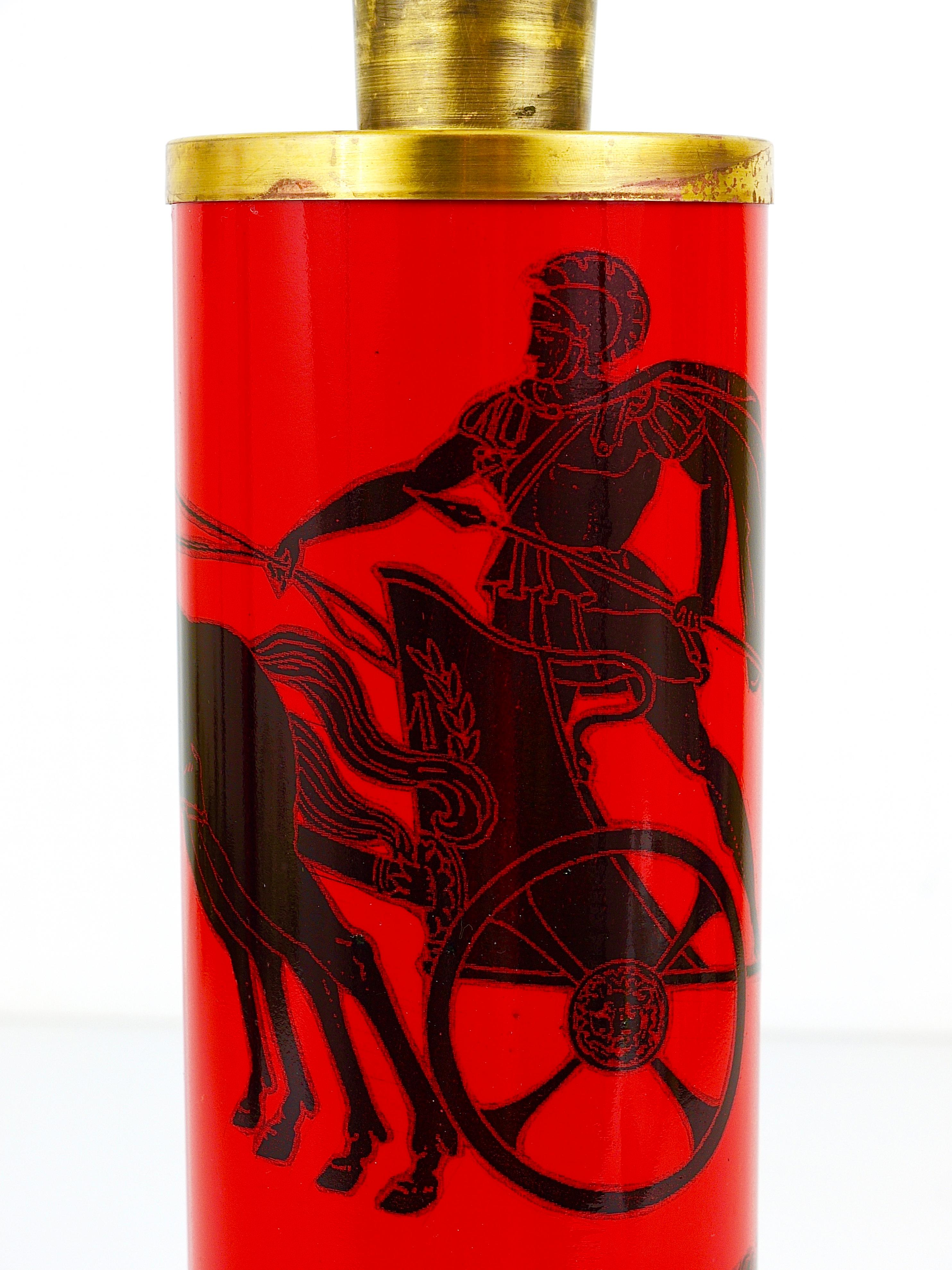 Rote und schwarze Piero Fornasetti griechische Krieger-Tischlampe aus der Mitte des Jahrhunderts, Italien, 1950er Jahre (Italienisch) im Angebot