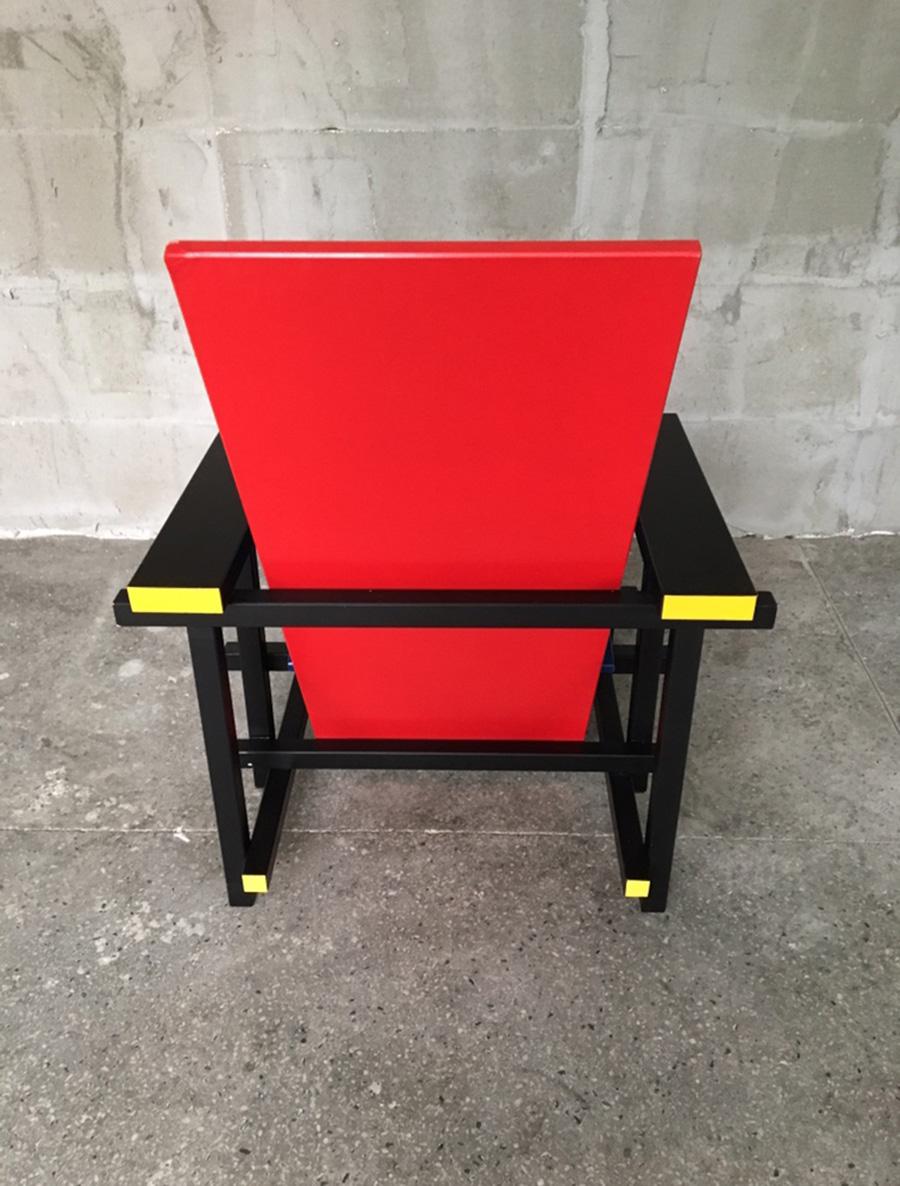 Red and Blue Chair by Gerrit Rietveld For Sale 8