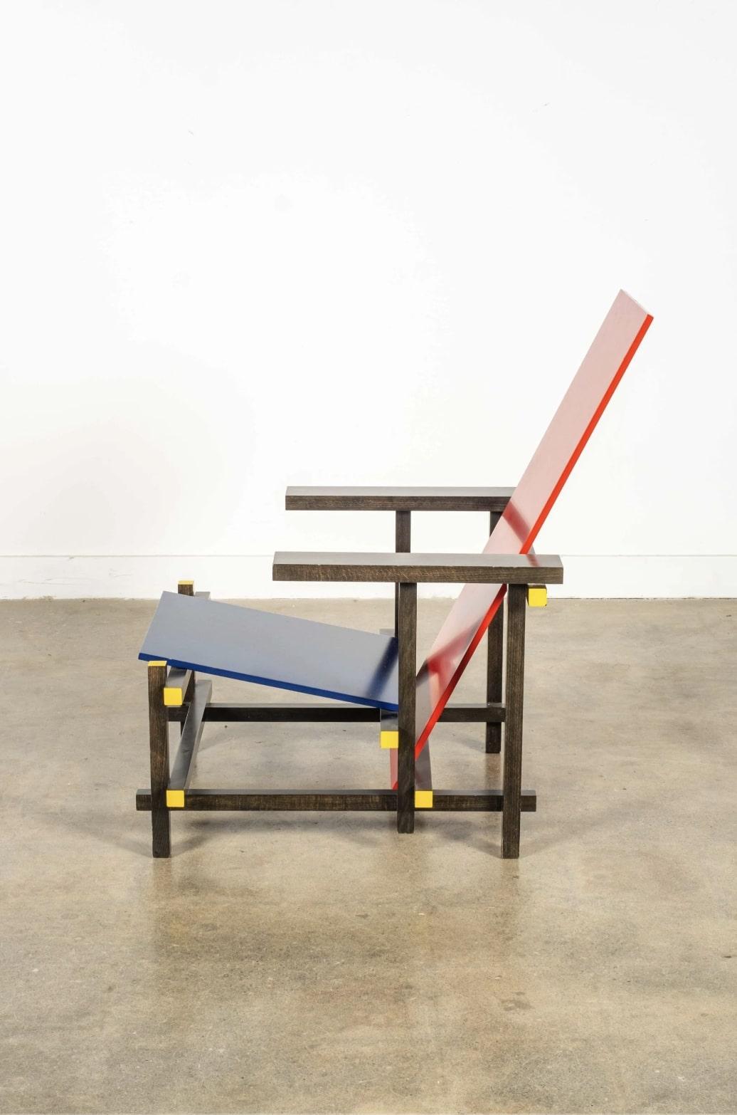 De Stijl Chaise rouge et bleue de Gerrit Rietveld en vente