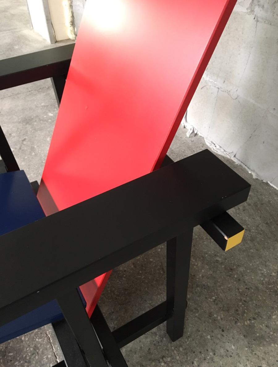Late 20th Century Red and Blue Chair by Gerrit Rietveld For Sale