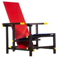 Red and blue chair Gerrit Rietveld for Cassina