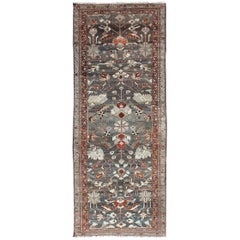 Roter und anthrazitfarbener antiker persischer Hamedan-Läufer mit Blumenmuster