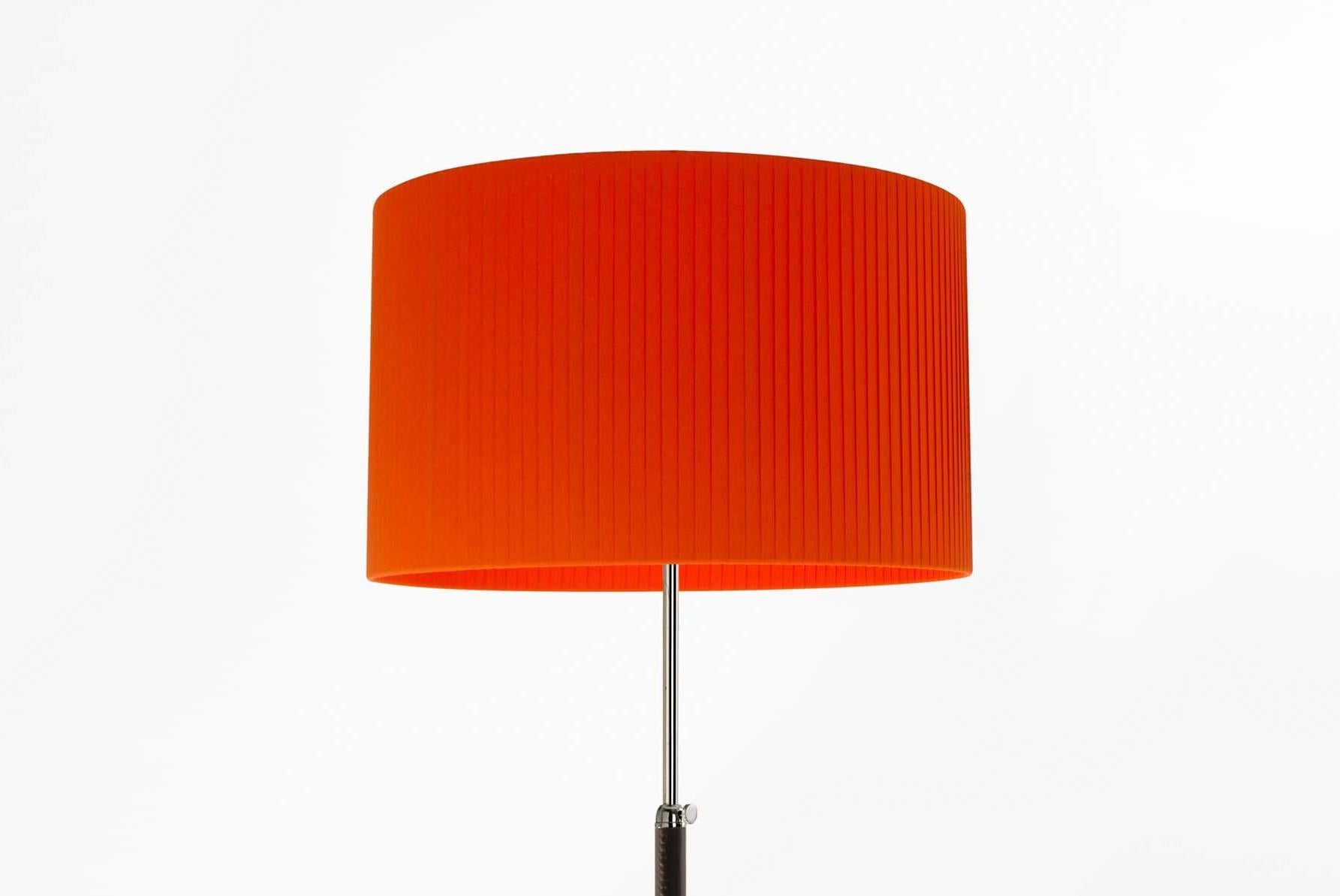 Modern Red and Chrome Pie de Salón G2 Floor Lamp by Jaume Sans For Sale