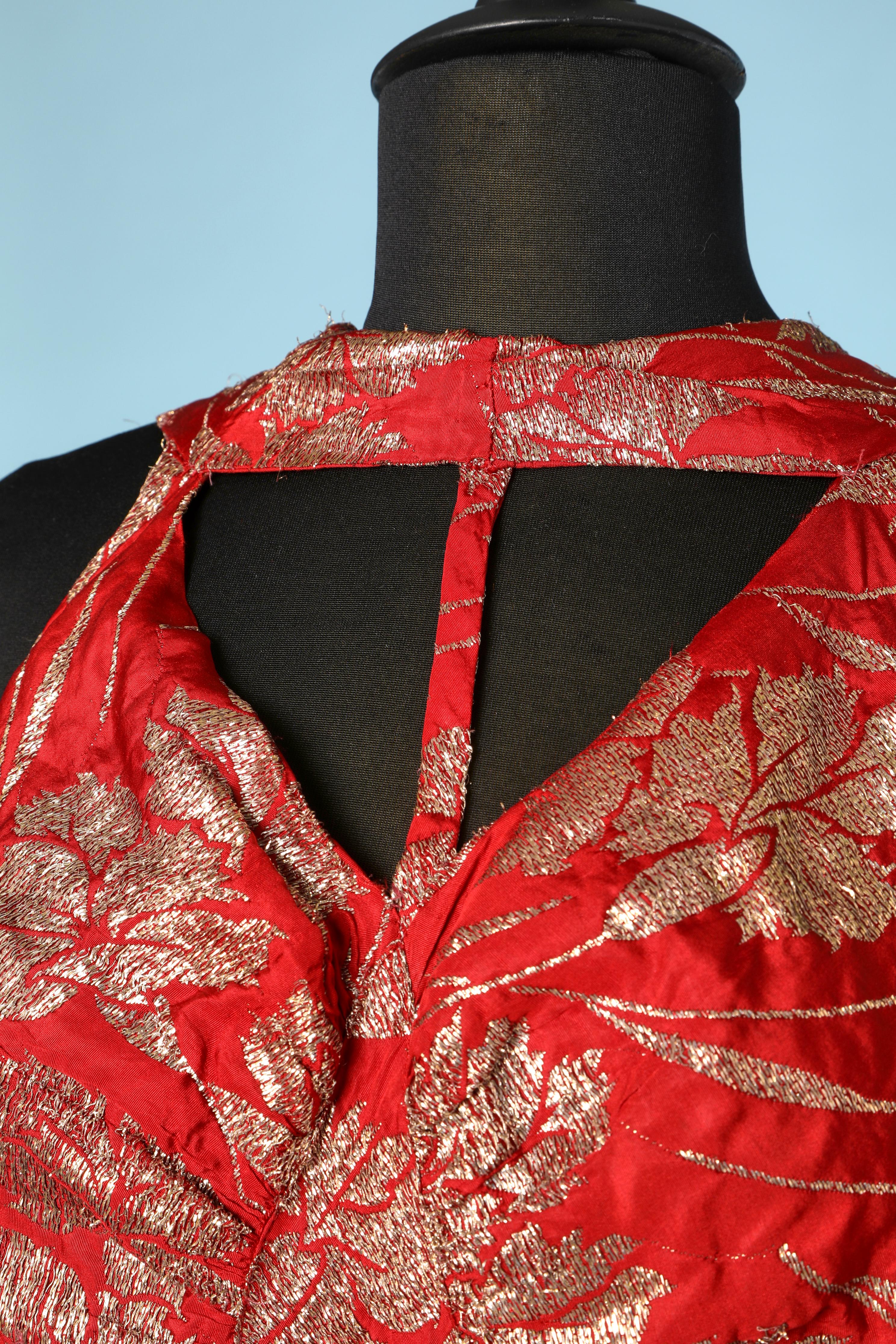 Rouge Brocart rouge et or  Robe à motifs floraux 1930  en vente