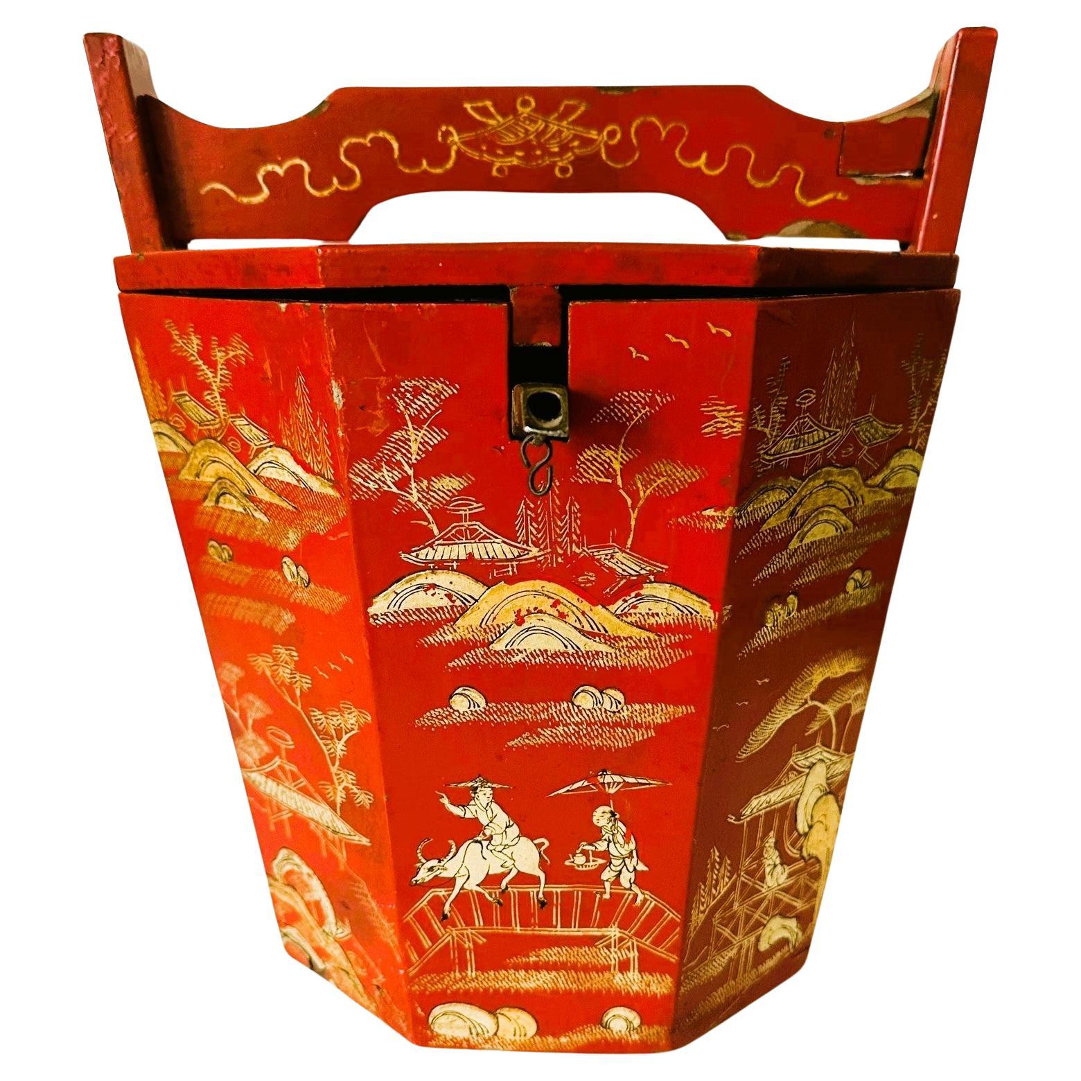 Red and Gold Lacquer Portable Tea Bucket and Cover Ryukyu Kingdom Okinawa For Sale