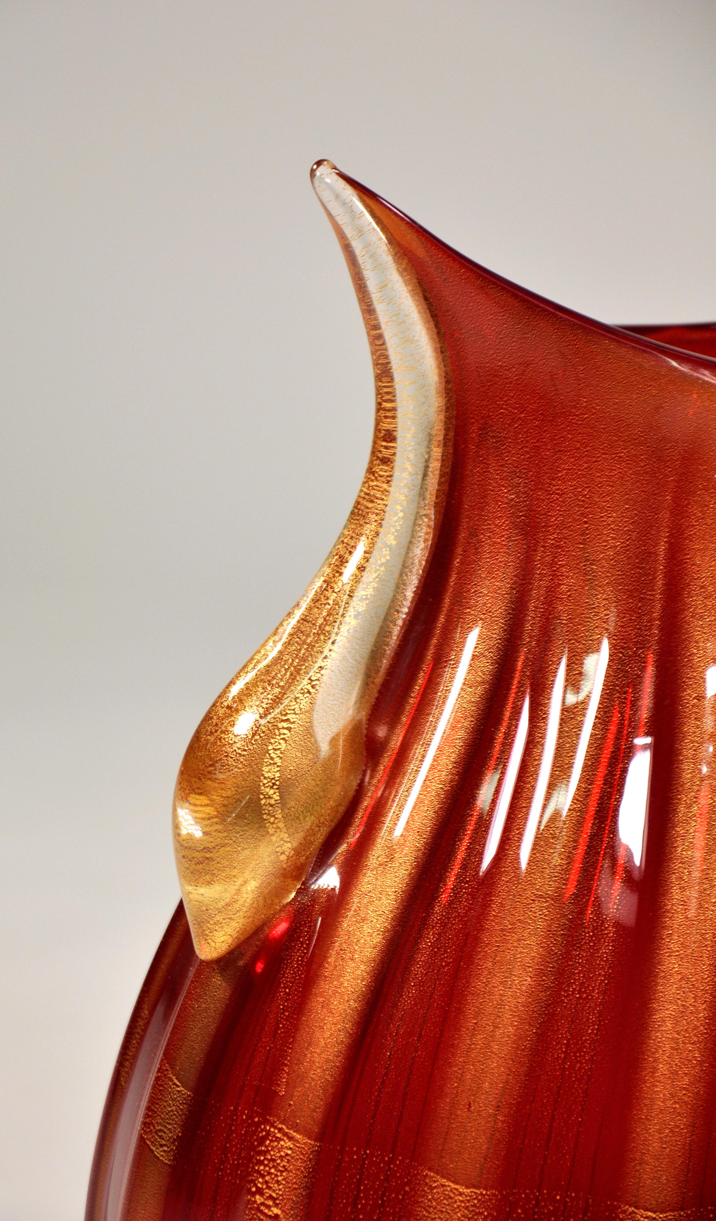 Large Pino Signoretto Red and Gold Murano Glass Vase, 1960s For Sale 2