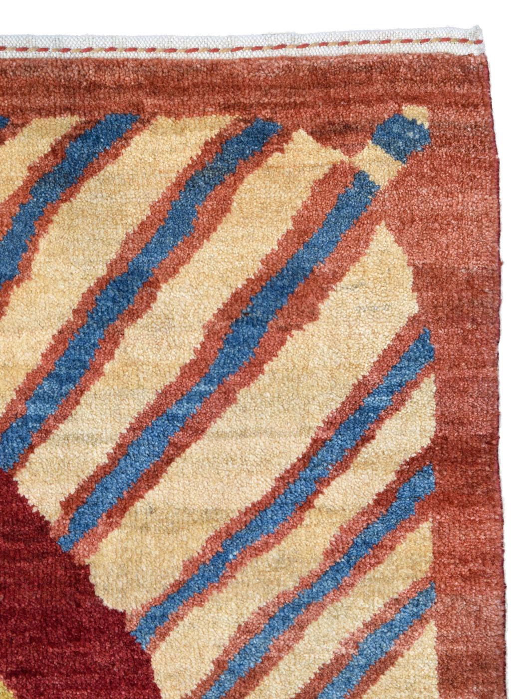 Roter und goldener Orley Shabahang „Heart of the Flame“ Moderner persischer Teppich, 5' x 7' (21. Jahrhundert und zeitgenössisch) im Angebot