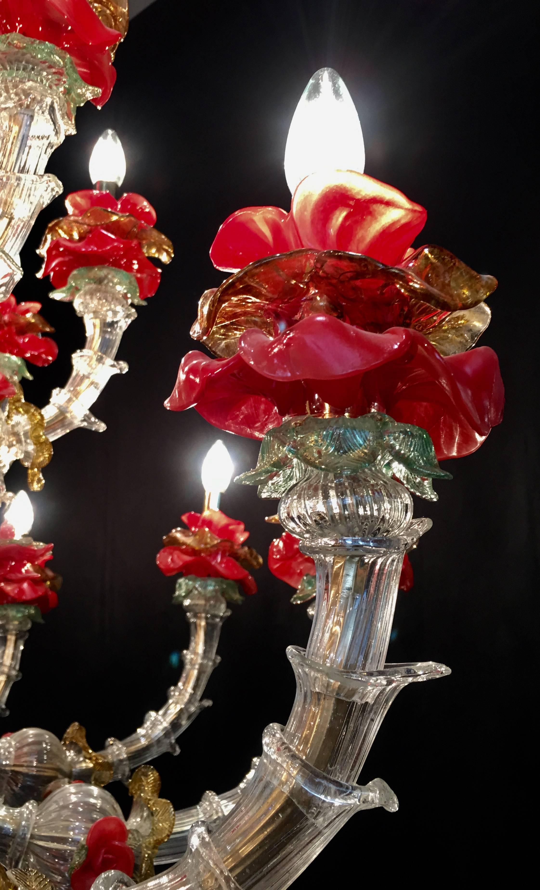 Red and Gold Sumptuous Murano Glass Chandelier, 1980s For Sale 8