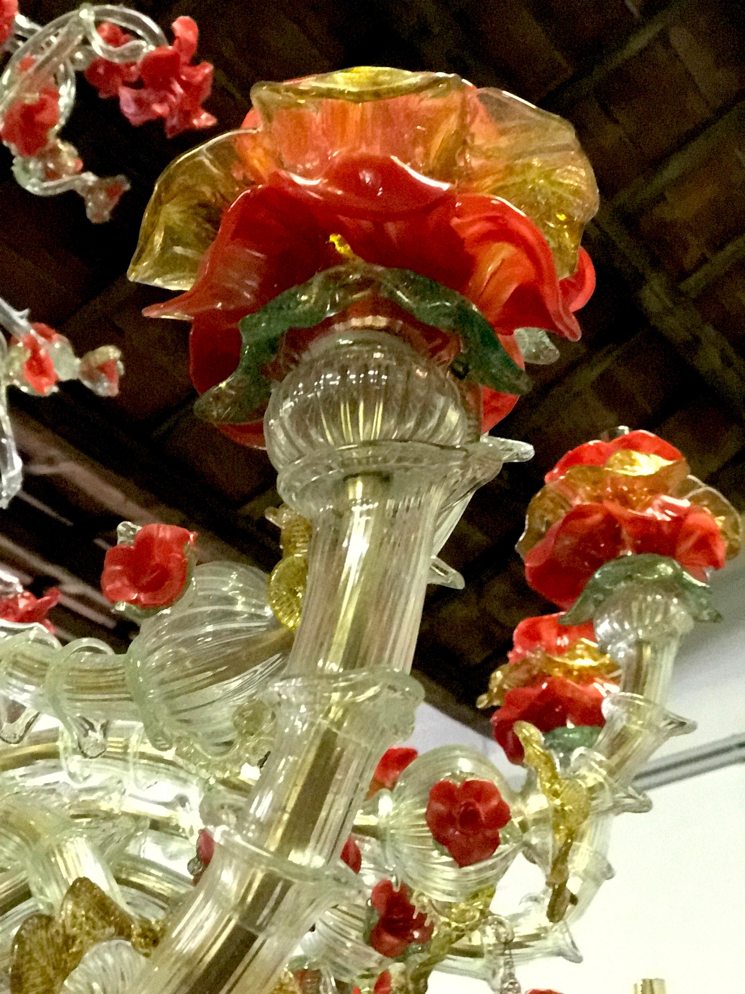 Red and Gold Sumptuous Murano Glass Chandelier, 1980s For Sale 8