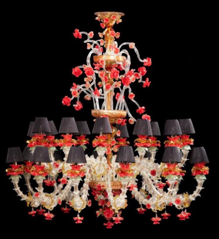 Red and Gold Sumptuous Murano Glass Chandelier, 1980s For Sale 9