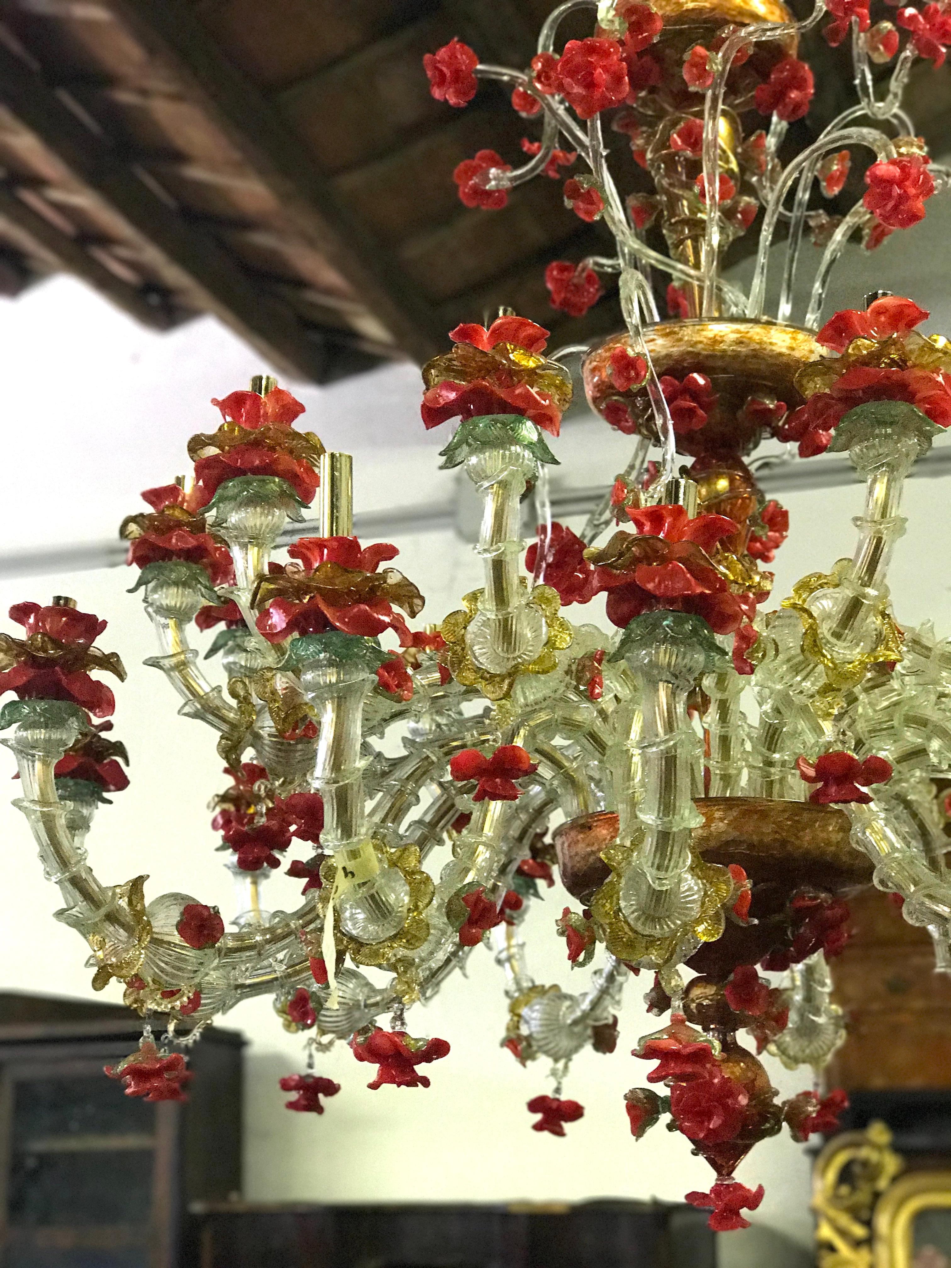 Red and Gold Sumptuous Murano Glass Chandelier, 1980s For Sale 10