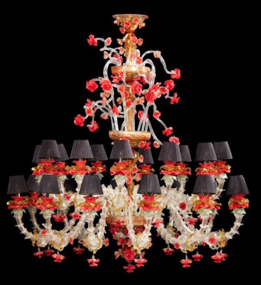 Italian Red and Gold Sumptuous Murano Glass Chandelier, 1980s For Sale