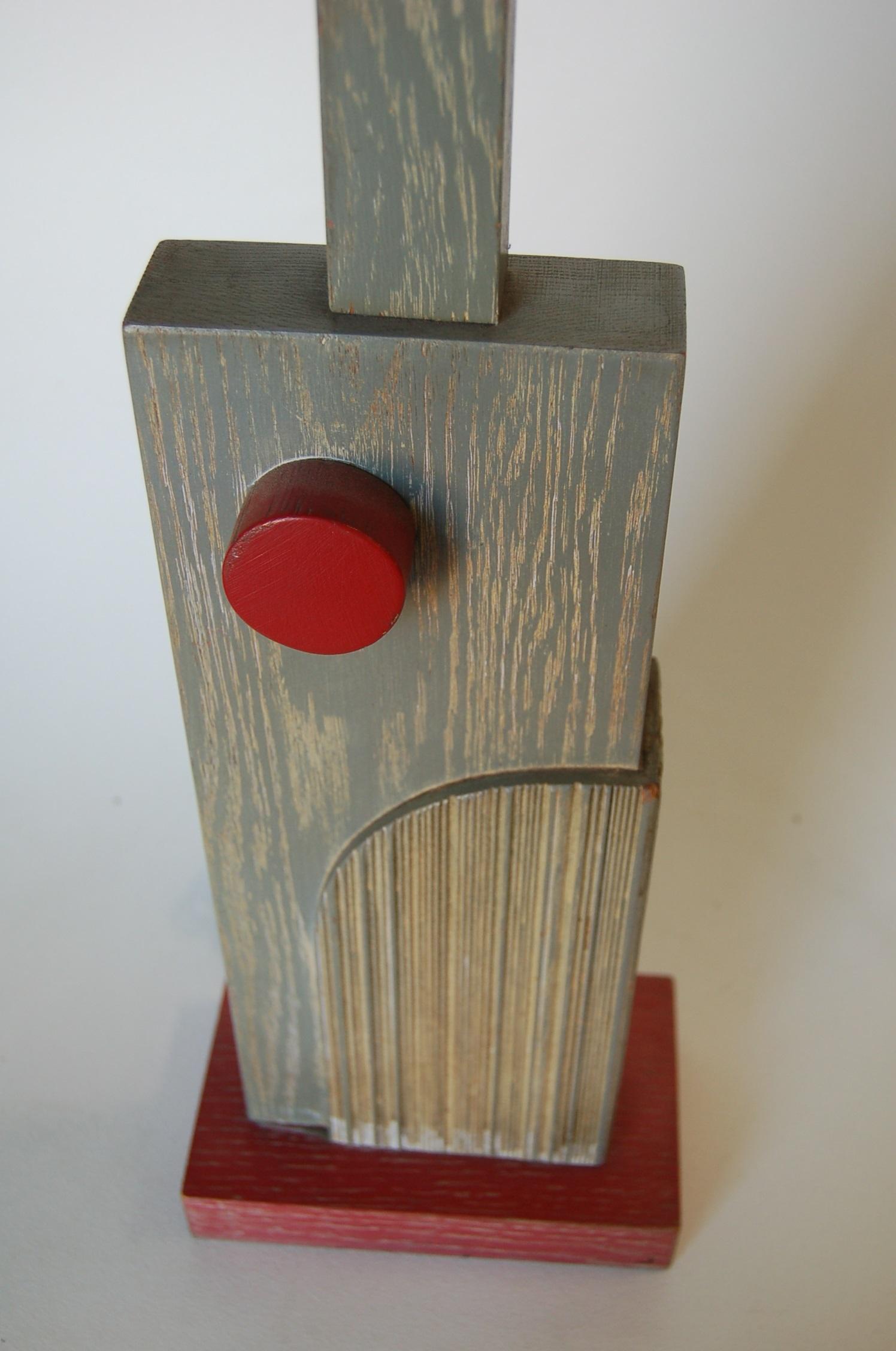 Mid-20th Century Red and Gray Carved Wood Midcentury Googie Table Lamp by Levinton