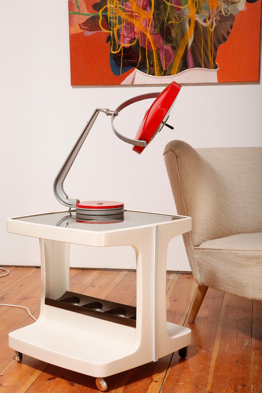 Red and Gray 'Cobra' Desk Lamp in Steel and Aluminum with Swivel Base by Lupela/ In Good Condition For Sale In WARSZAWA, PL