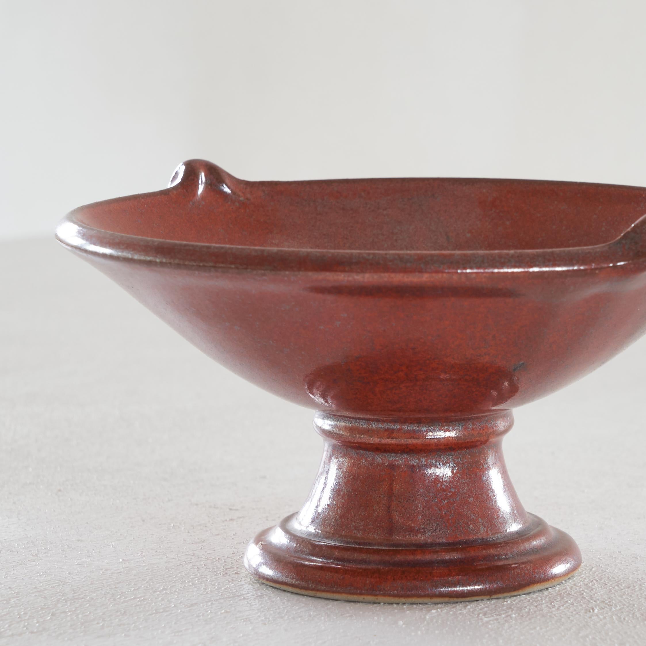 Unknown Red and Gray Speckled Ceramic Footed Bowl For Sale