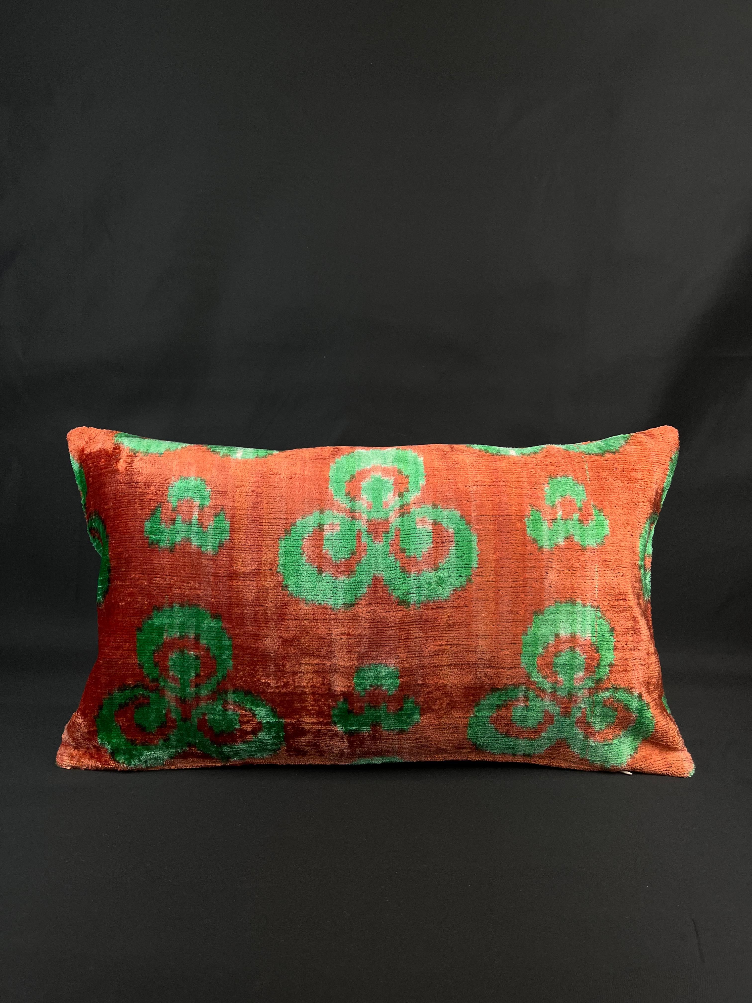Red and Green Small Velvet Silk Ikat Pillow Cover In New Condition In Houston, TX