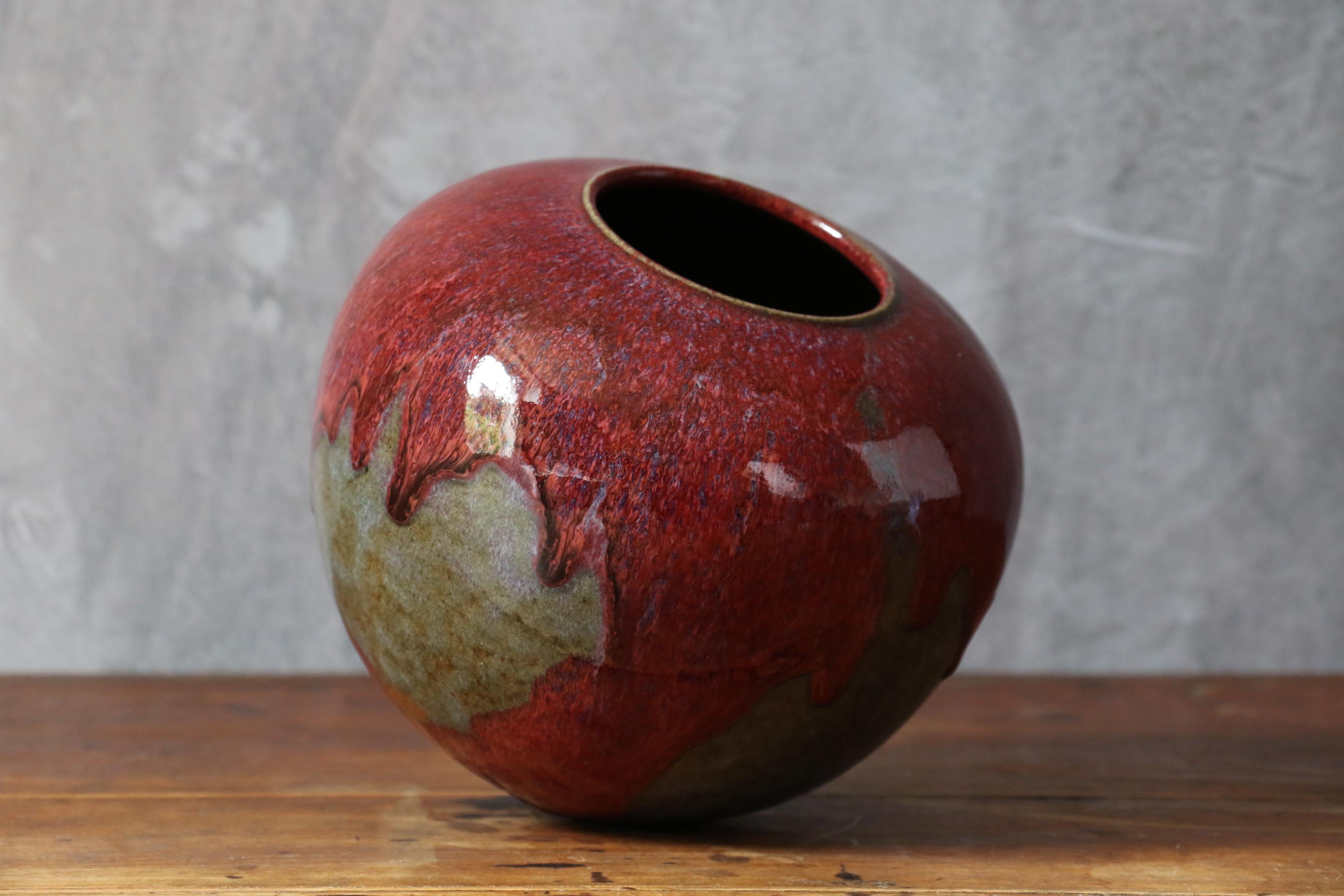 Red and grey ceramic vase by the french ceramist Marc Uzan, Midcentury Modern For Sale 2