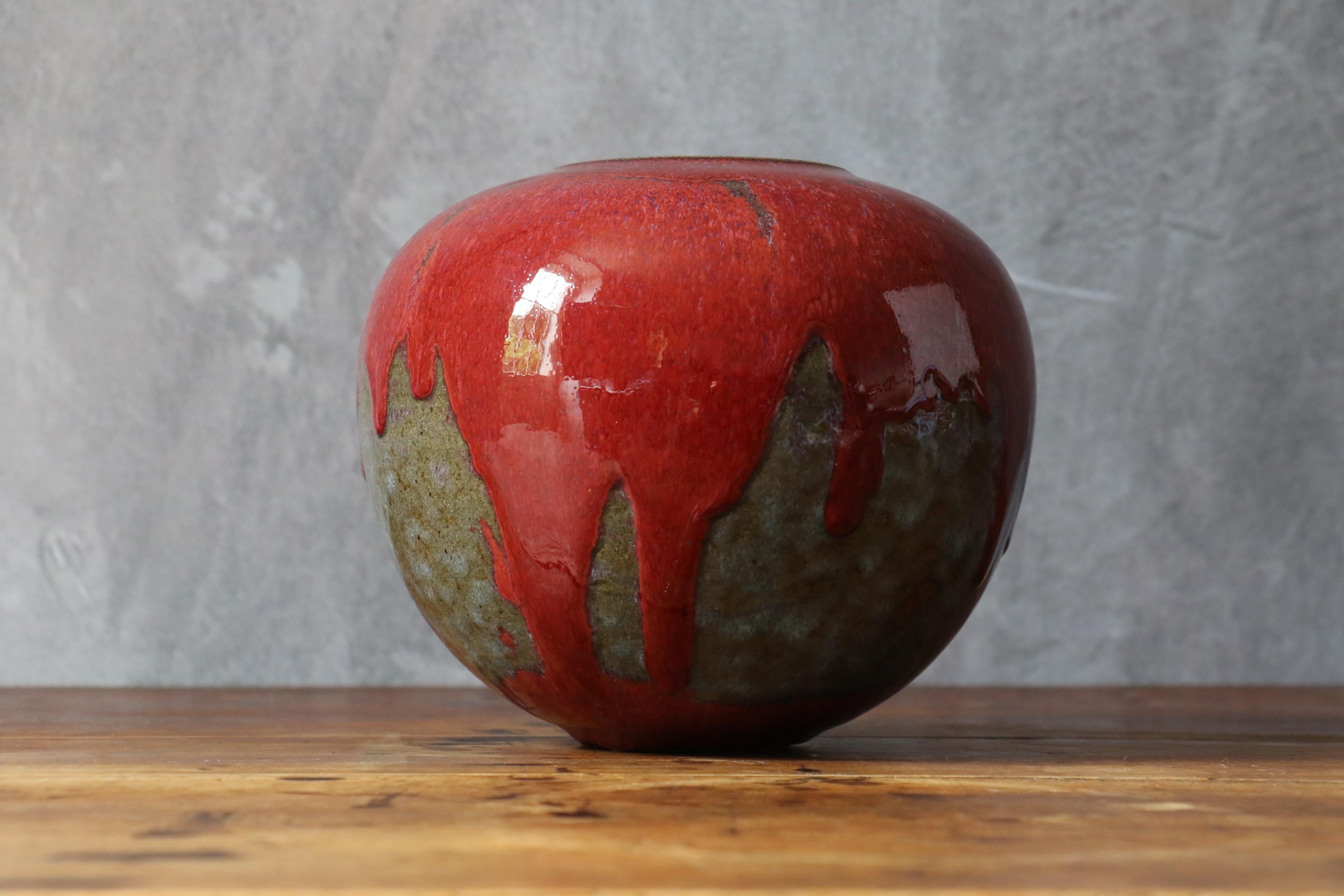 Red and grey ceramic vase by the french ceramist Marc Uzan, Midcentury Modern For Sale 6