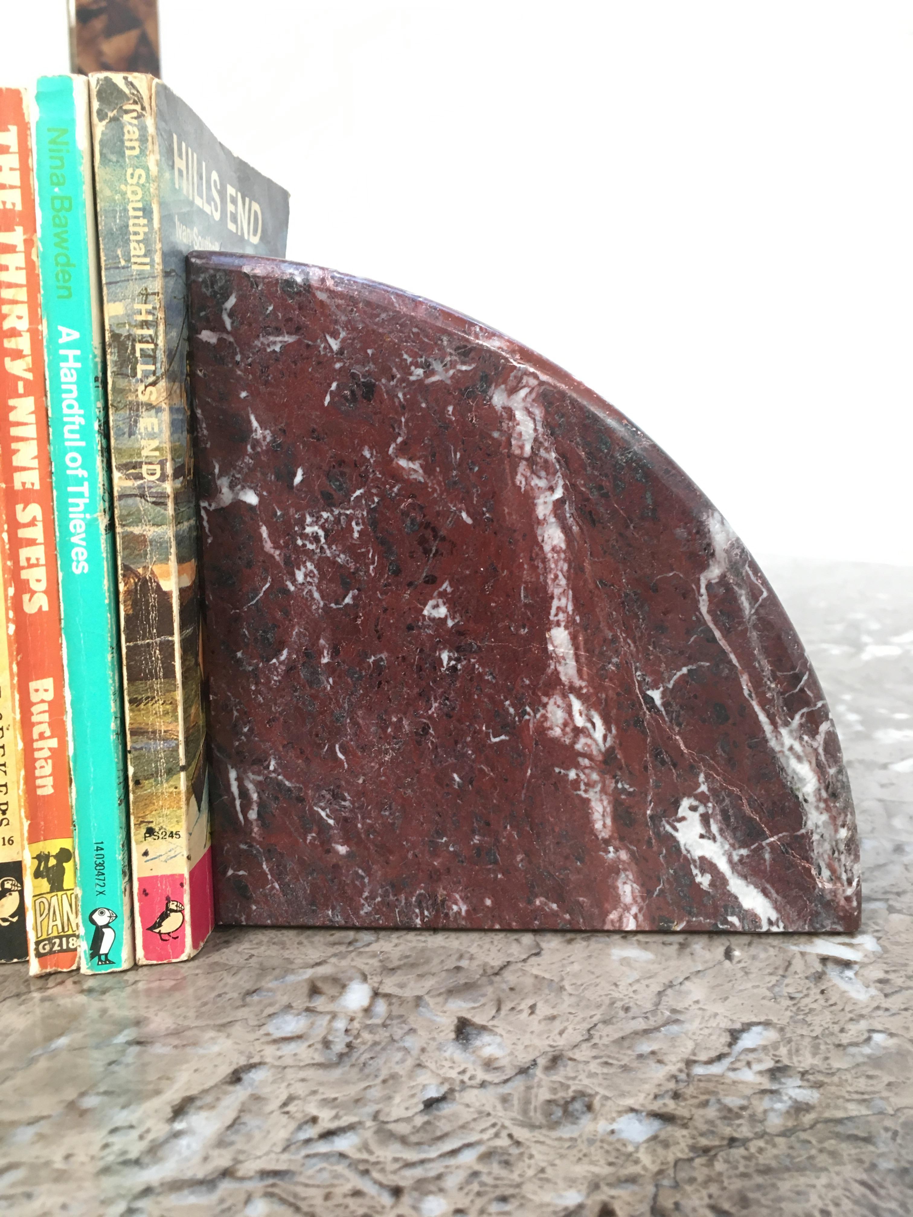 Red and Grey-Green Marble Bookends 1990s Postmodern Memphis In Good Condition In Melbourne, AU