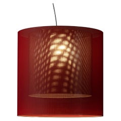 Lampe pendante Moaré XL rouge et grise d'Antoni Arola