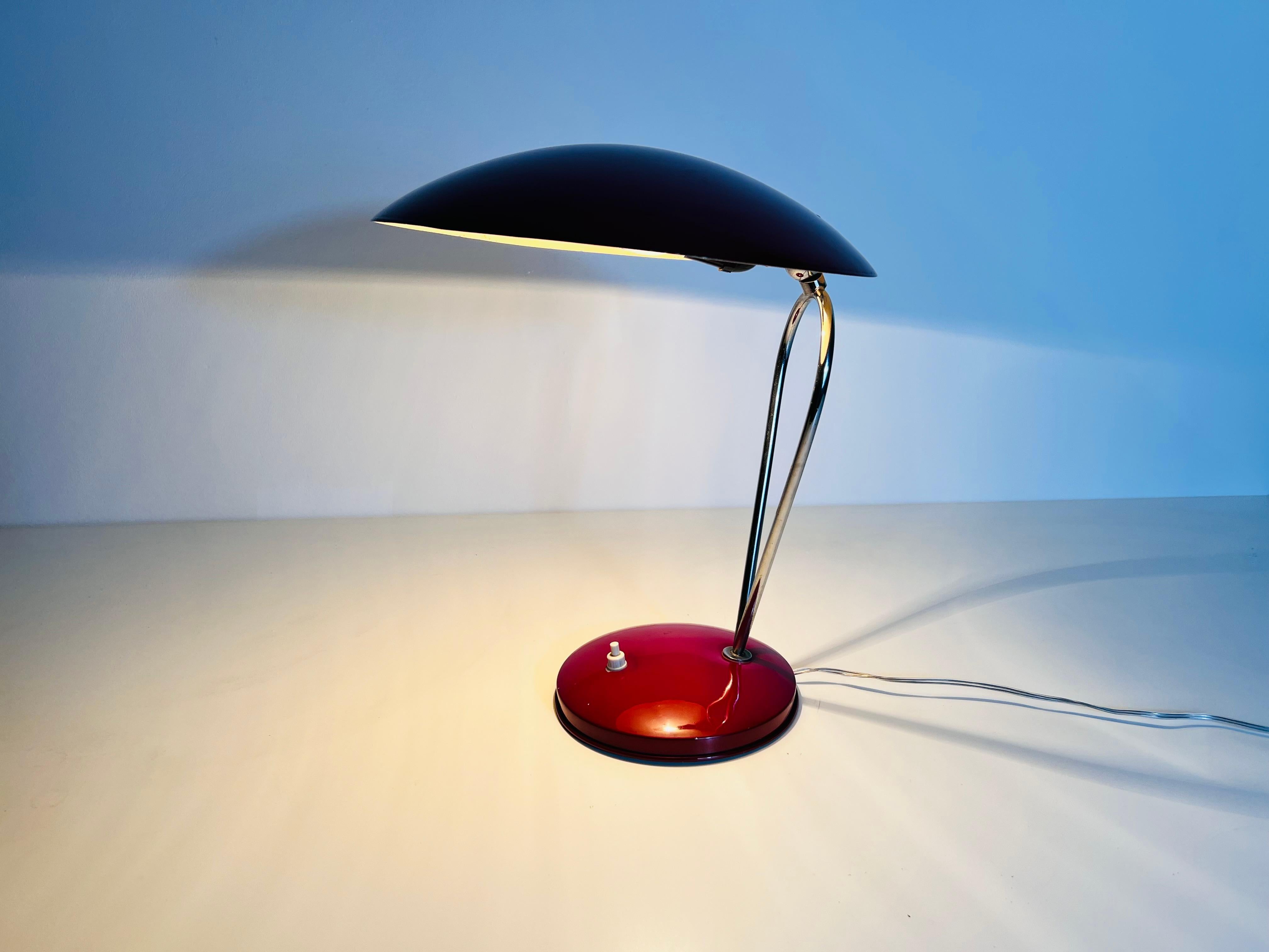 Red and Metal Table Lamp, 1960s, Italy For Sale 7