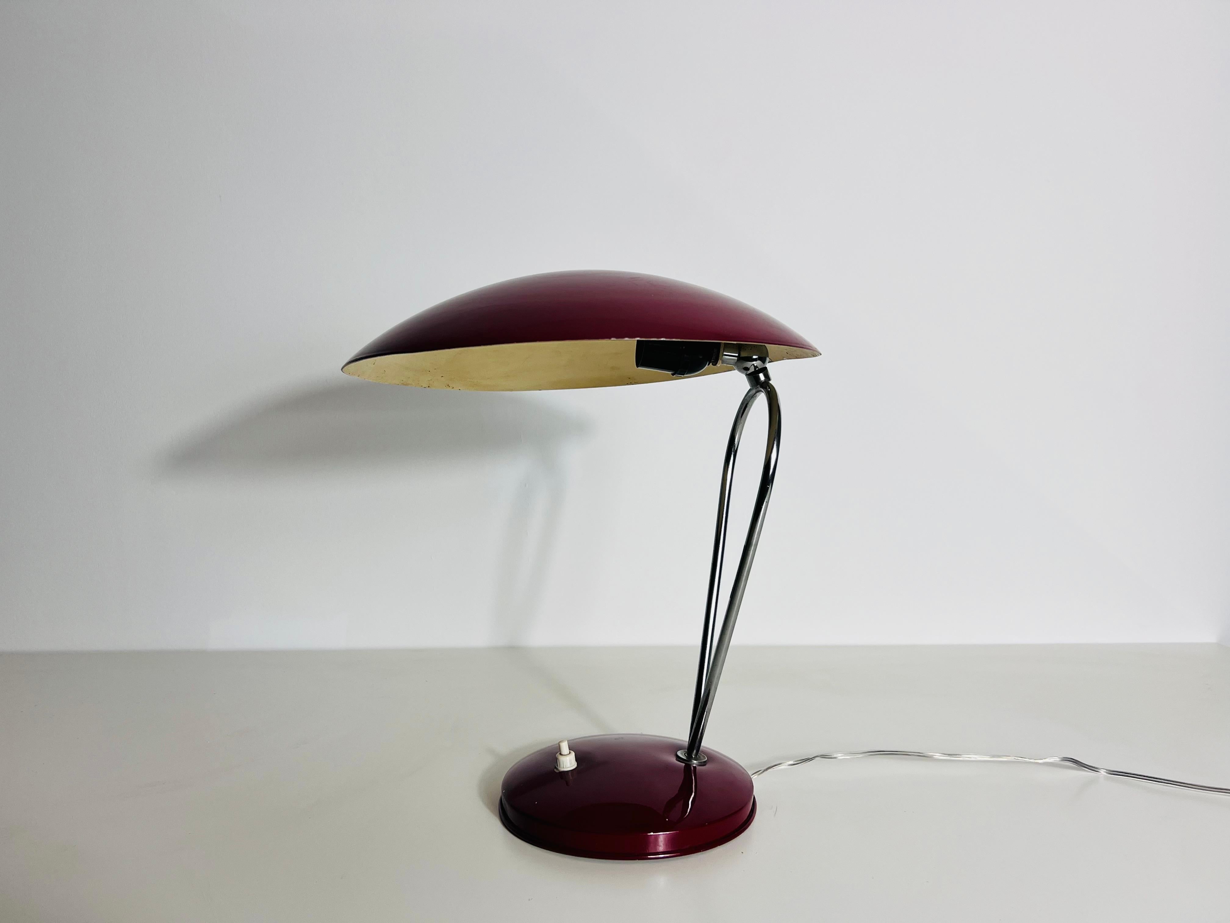 Mid-Century Modern Red and Metal Table Lamp, 1960s, Italy For Sale
