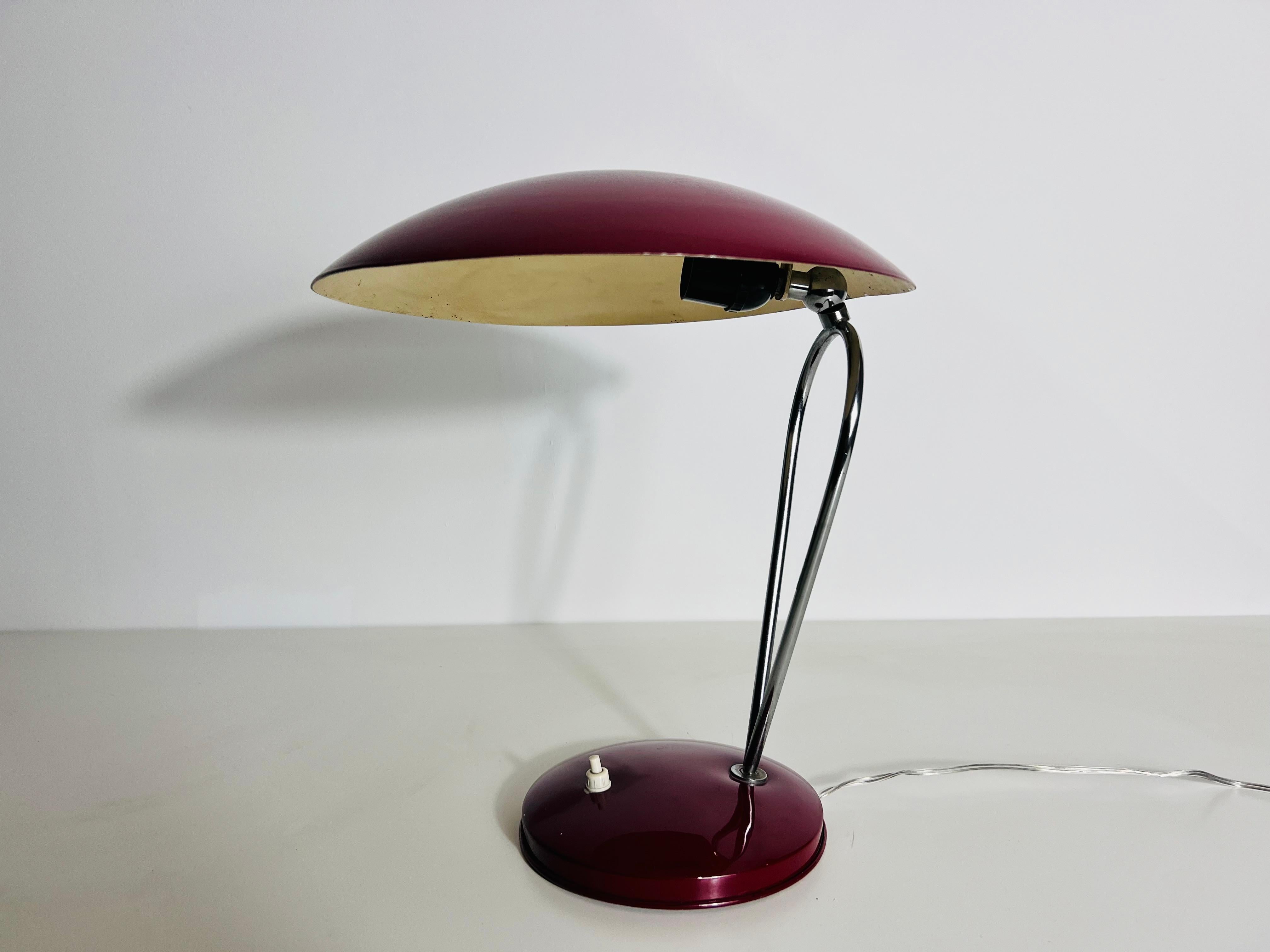Mid-20th Century Red and Metal Table Lamp, 1960s, Italy For Sale