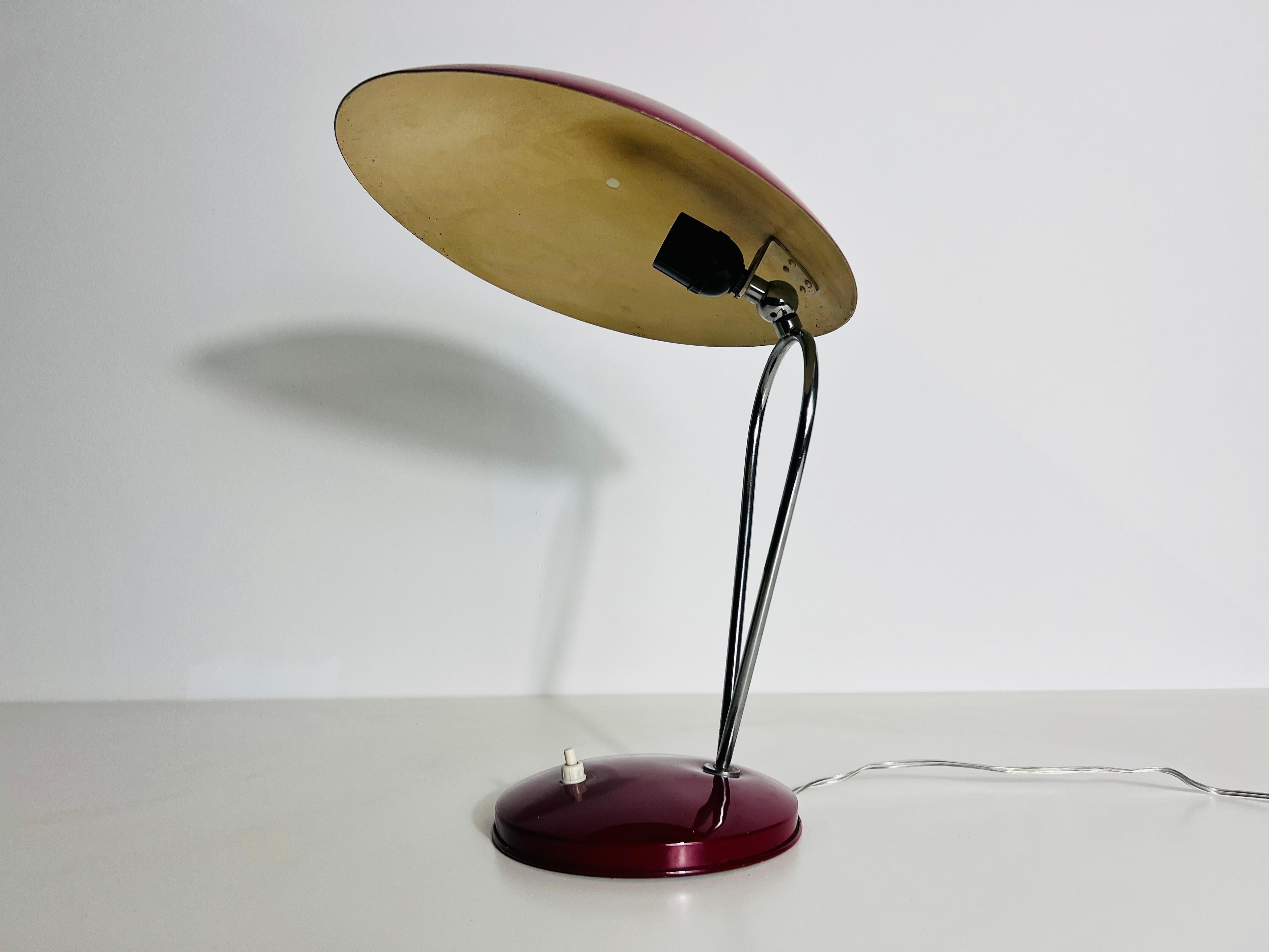Red and Metal Table Lamp, 1960s, Italy For Sale 2