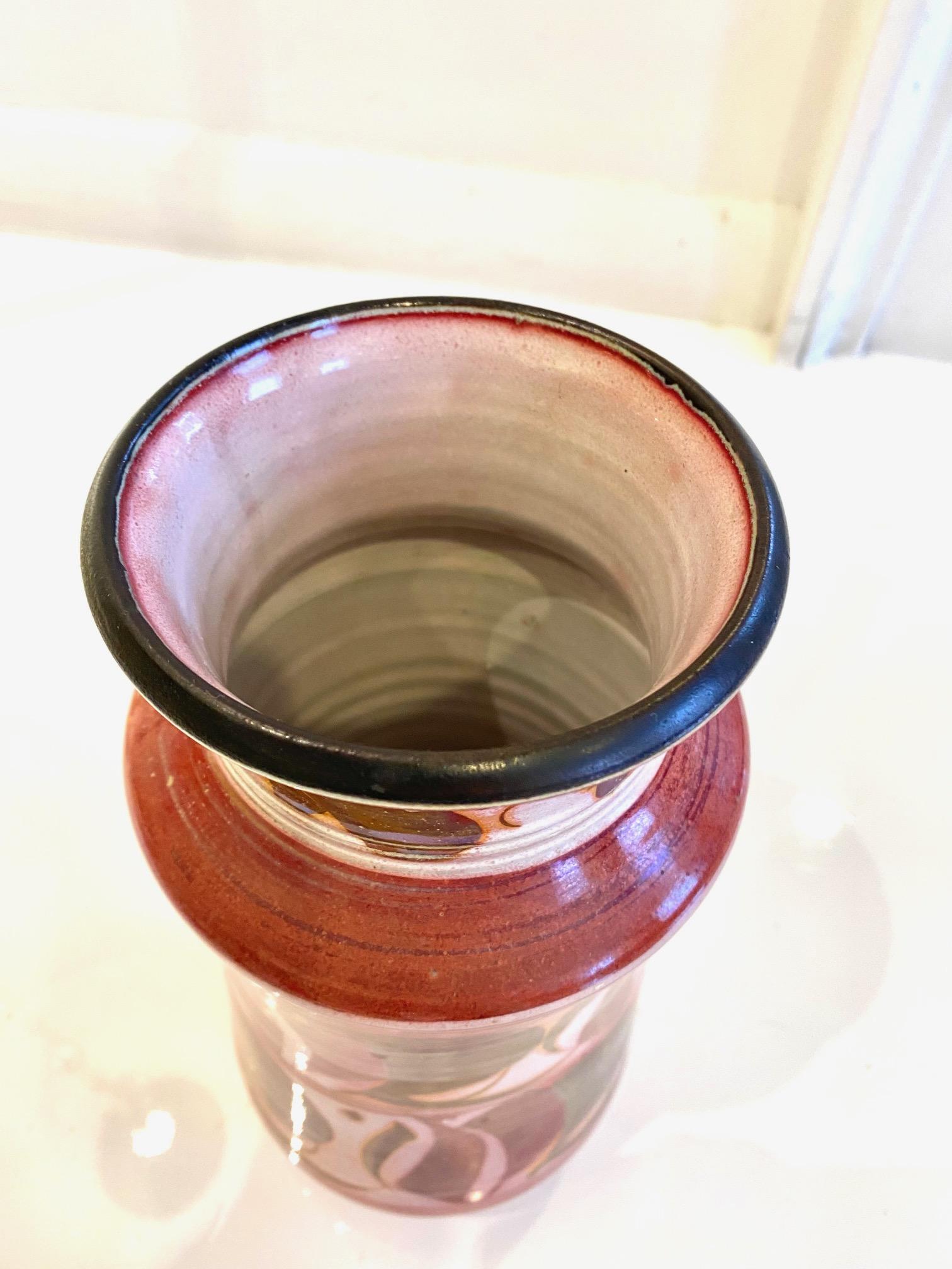 Red and White Ceramic Bottle by Alan Caiger Smith In Good Condition In Montreal, QC