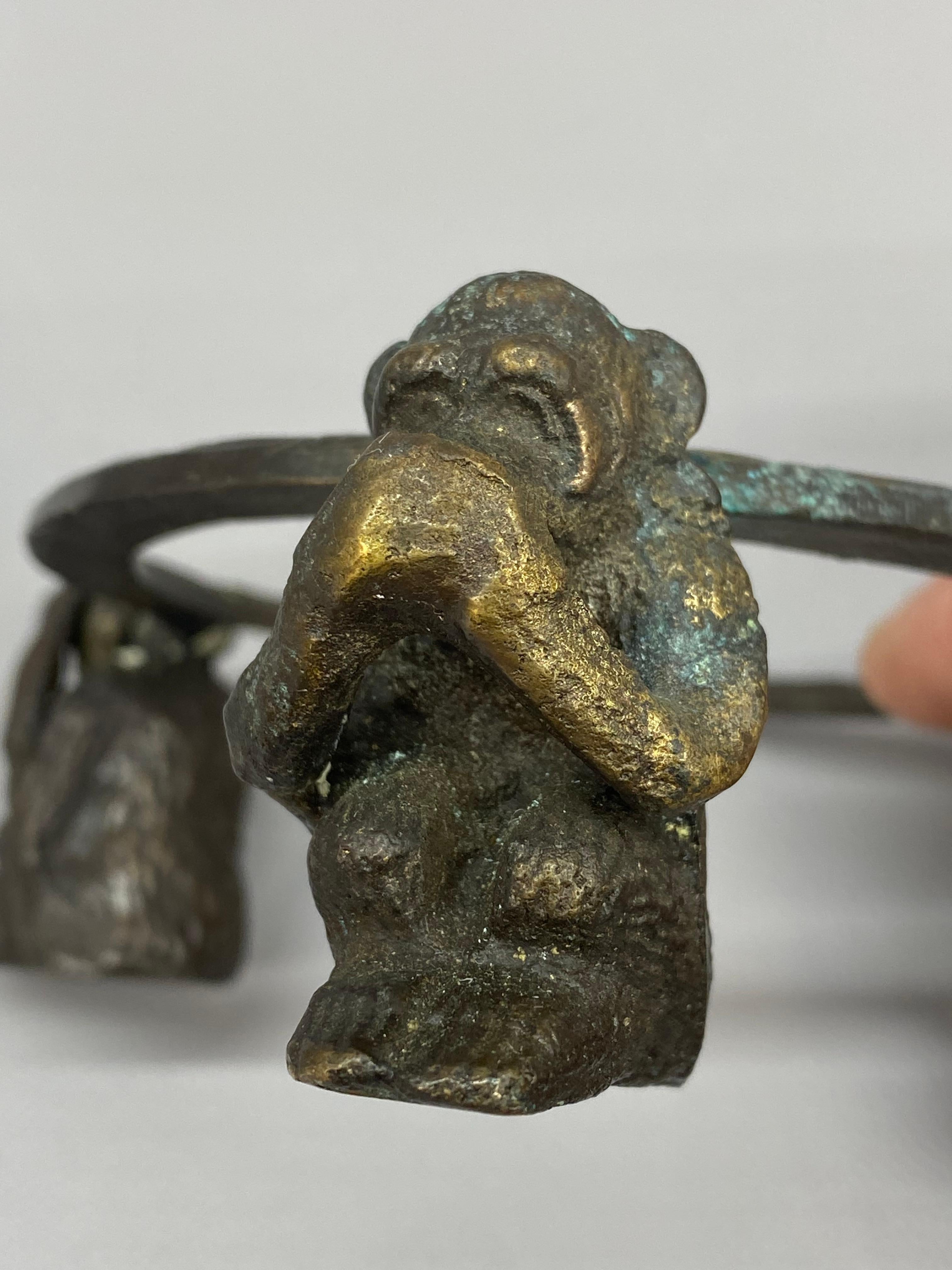 Rote und weiße Kristallglaskugel im Angebot 10