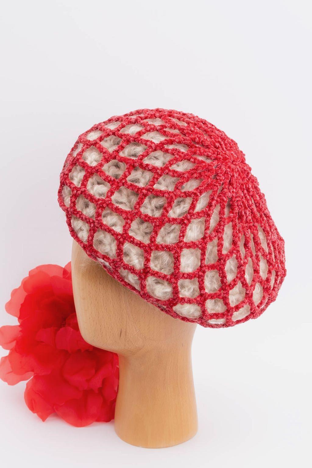 Berretto in mohair rosso e bianco In condizioni ottime in vendita a SAINT-OUEN-SUR-SEINE, FR