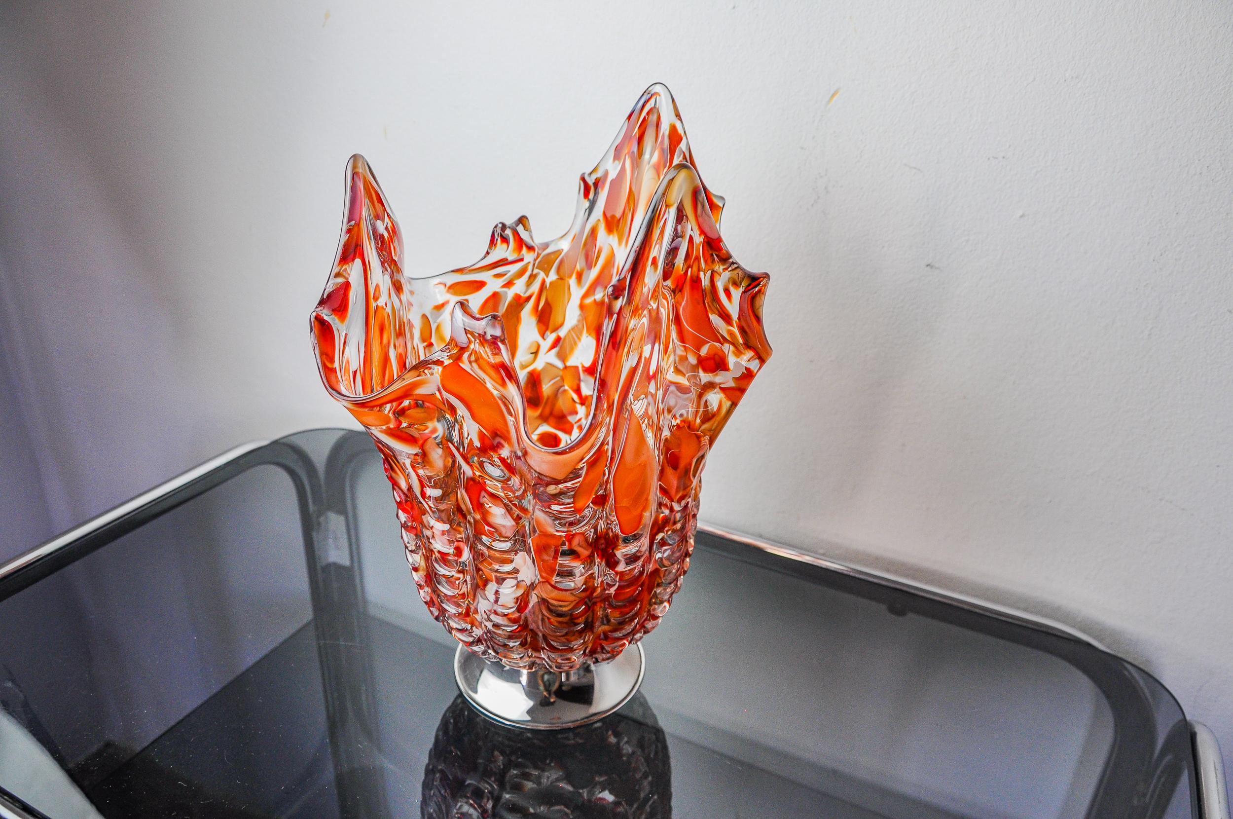 Italian Red and white Seguso vase in Murano glass, Italy, 1960 For Sale