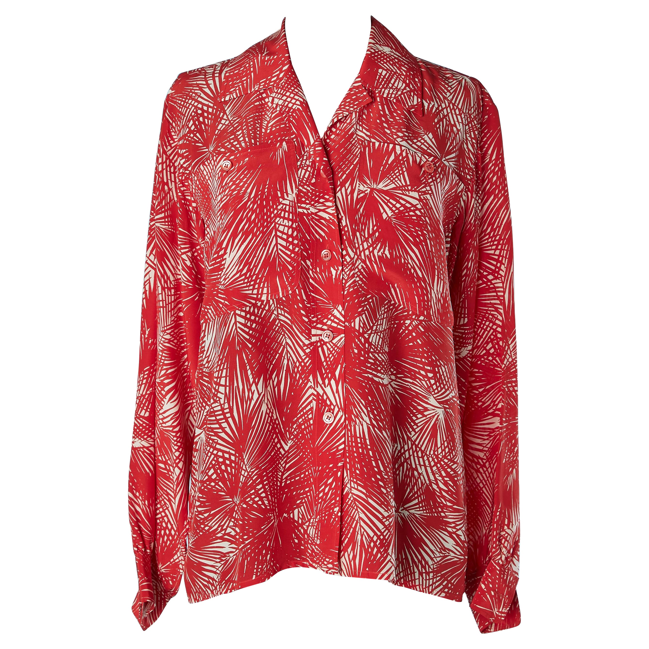 Chemise en soie rouge et blanche avec imprimé de feuilles Saint Laurent Rive Gauche