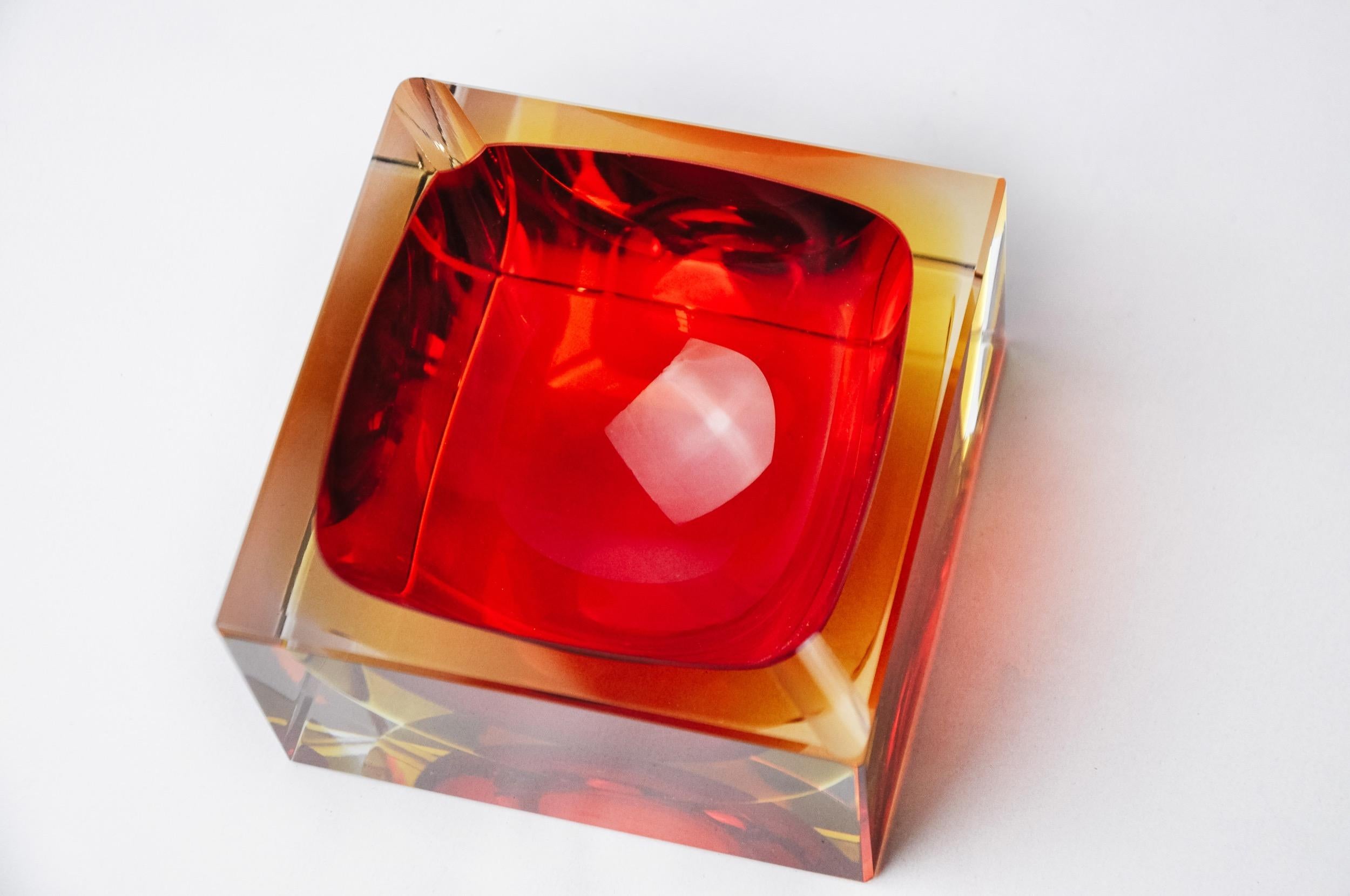 Italian Red and yellow cubic Sommerso ashtray by Seguso, Murano, Italy, 1970 For Sale