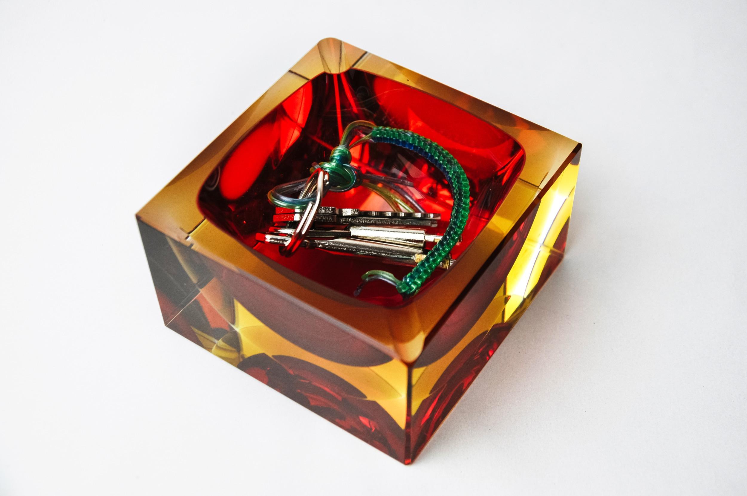 Late 20th Century Red and yellow cubic Sommerso ashtray by Seguso, Murano, Italy, 1970 For Sale