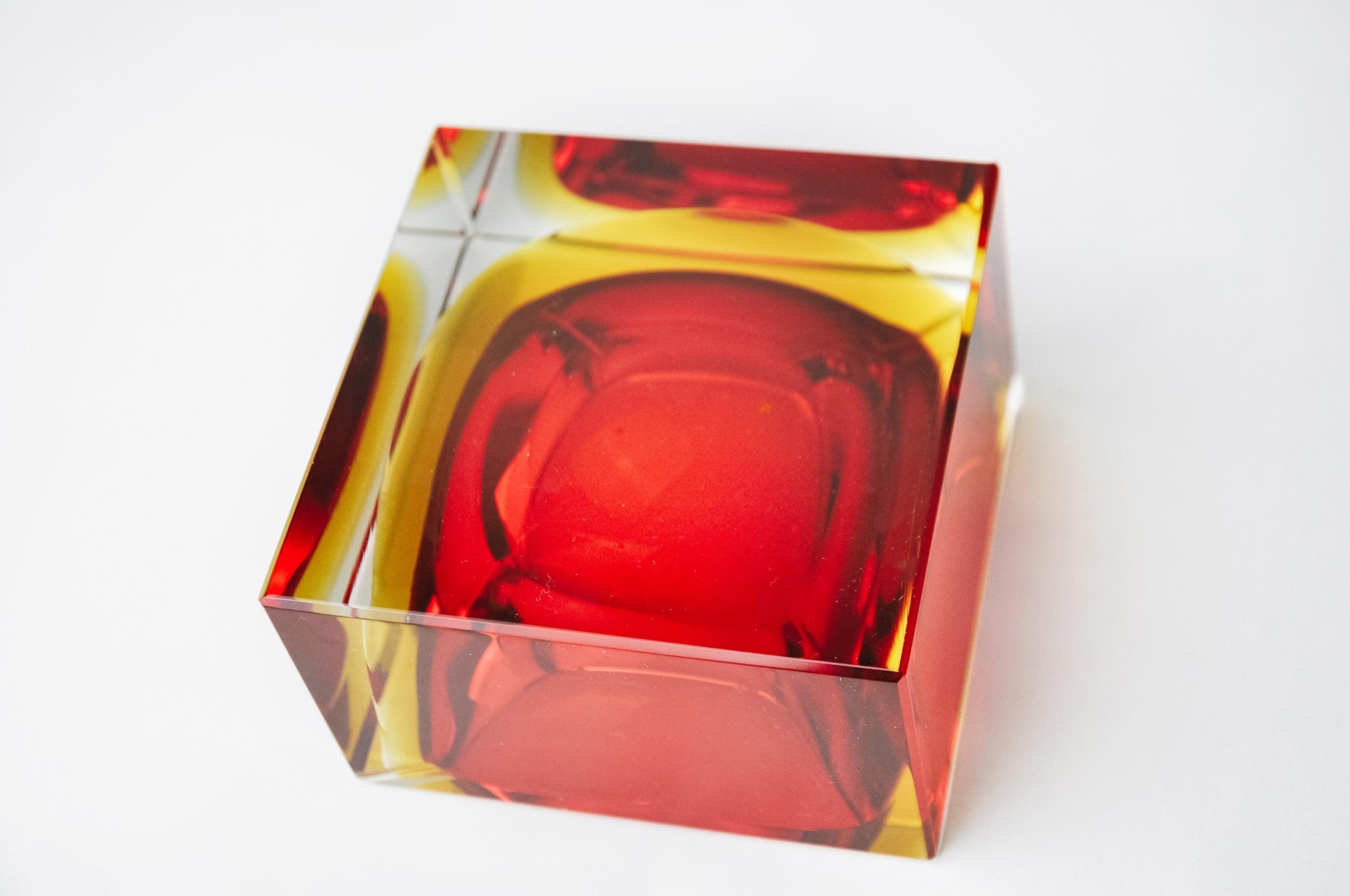 Crystal Red and yellow cubic Sommerso ashtray by Seguso, Murano, Italy, 1970 For Sale